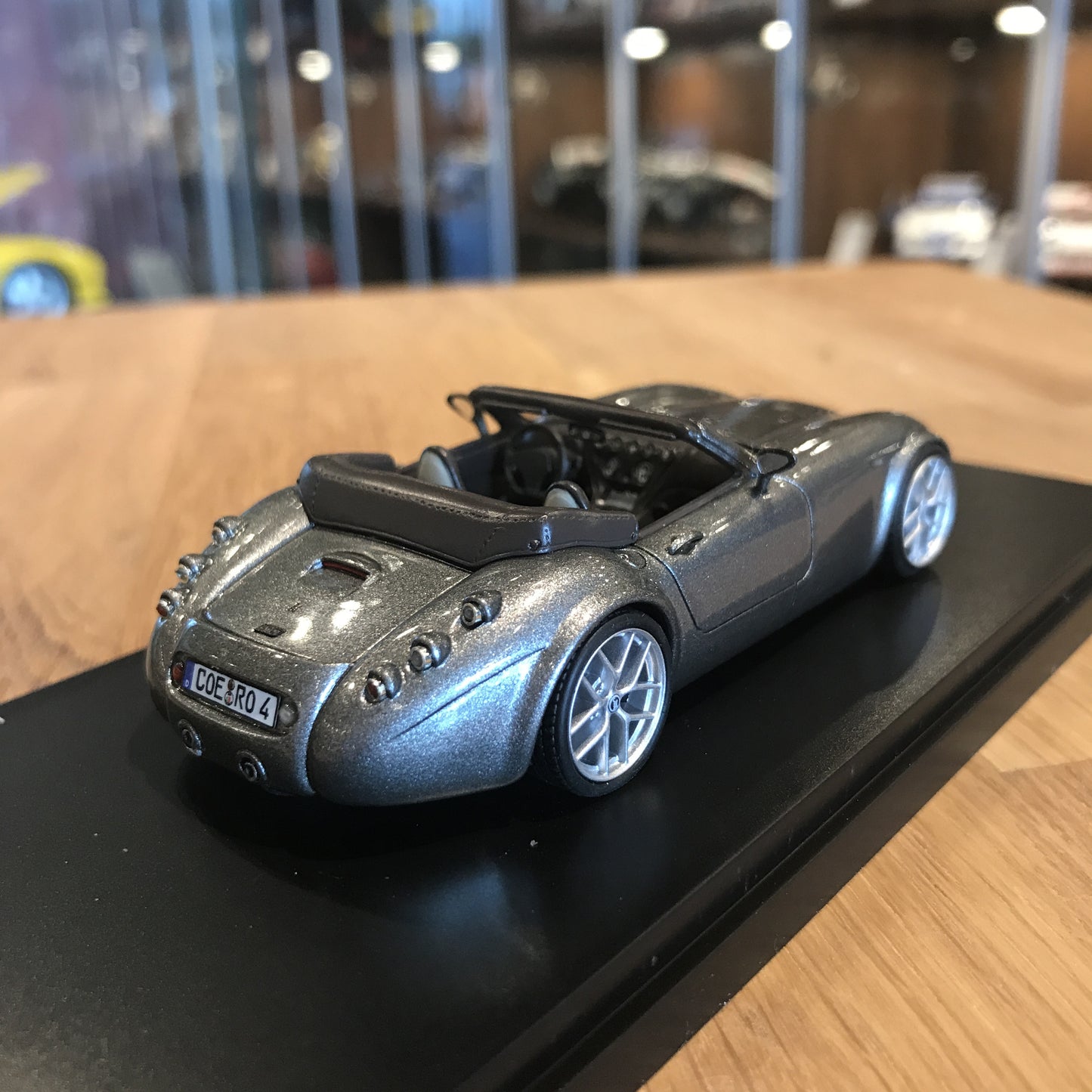 Schuco 1:43 Wiesmann Roadster MF4 Grey 450888500