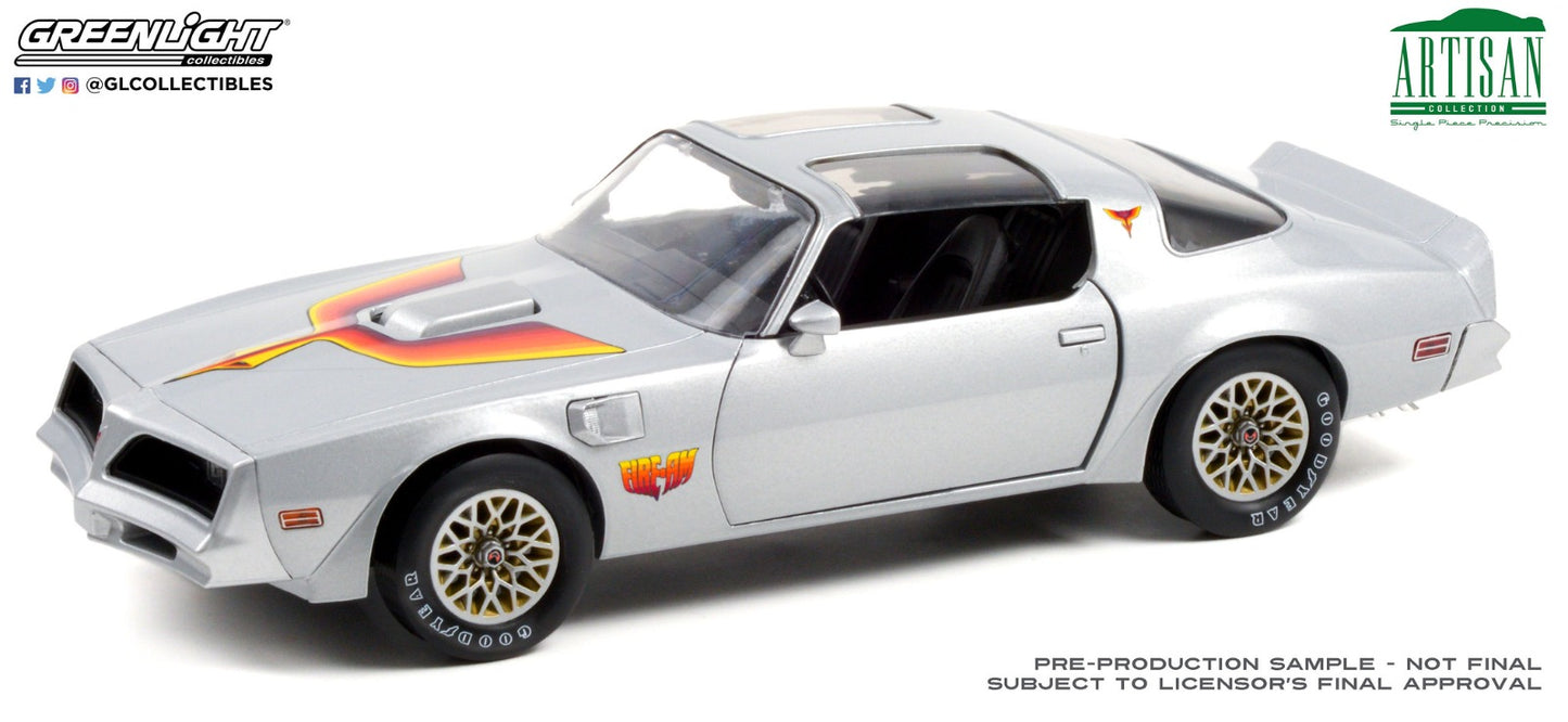 GreenLight 1:18 Artisan Collection - 1977 Pontiac Firebird Fire Am by Very Special Equipment (VSE) - Silver with Hood Bird 19101