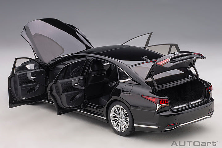 AUTOART 1/18 Lexus LS 500h (black/black interior) 78868