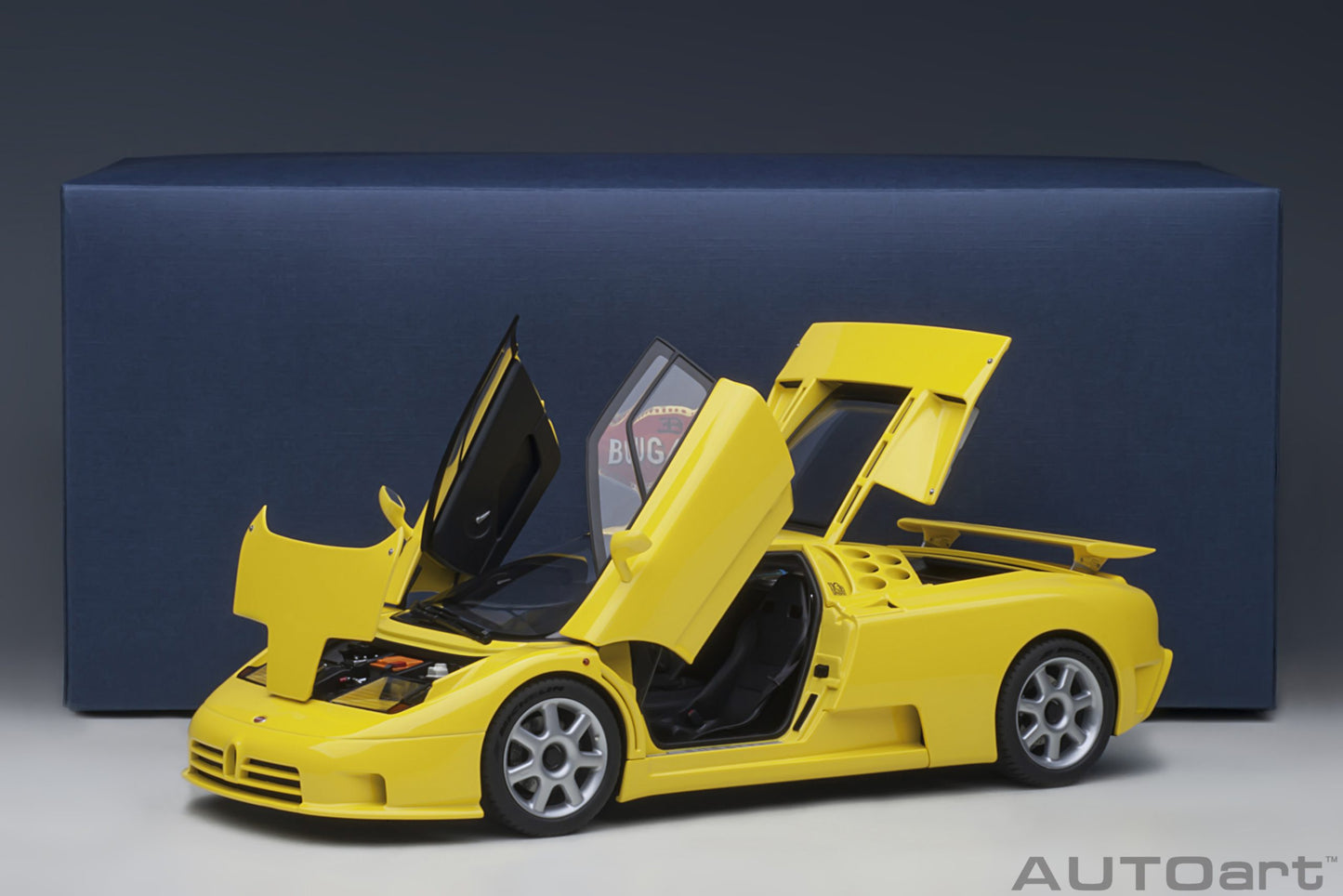 AUTOart 1:18 Bugatti EB110 SS Bugatti Yellow 70918