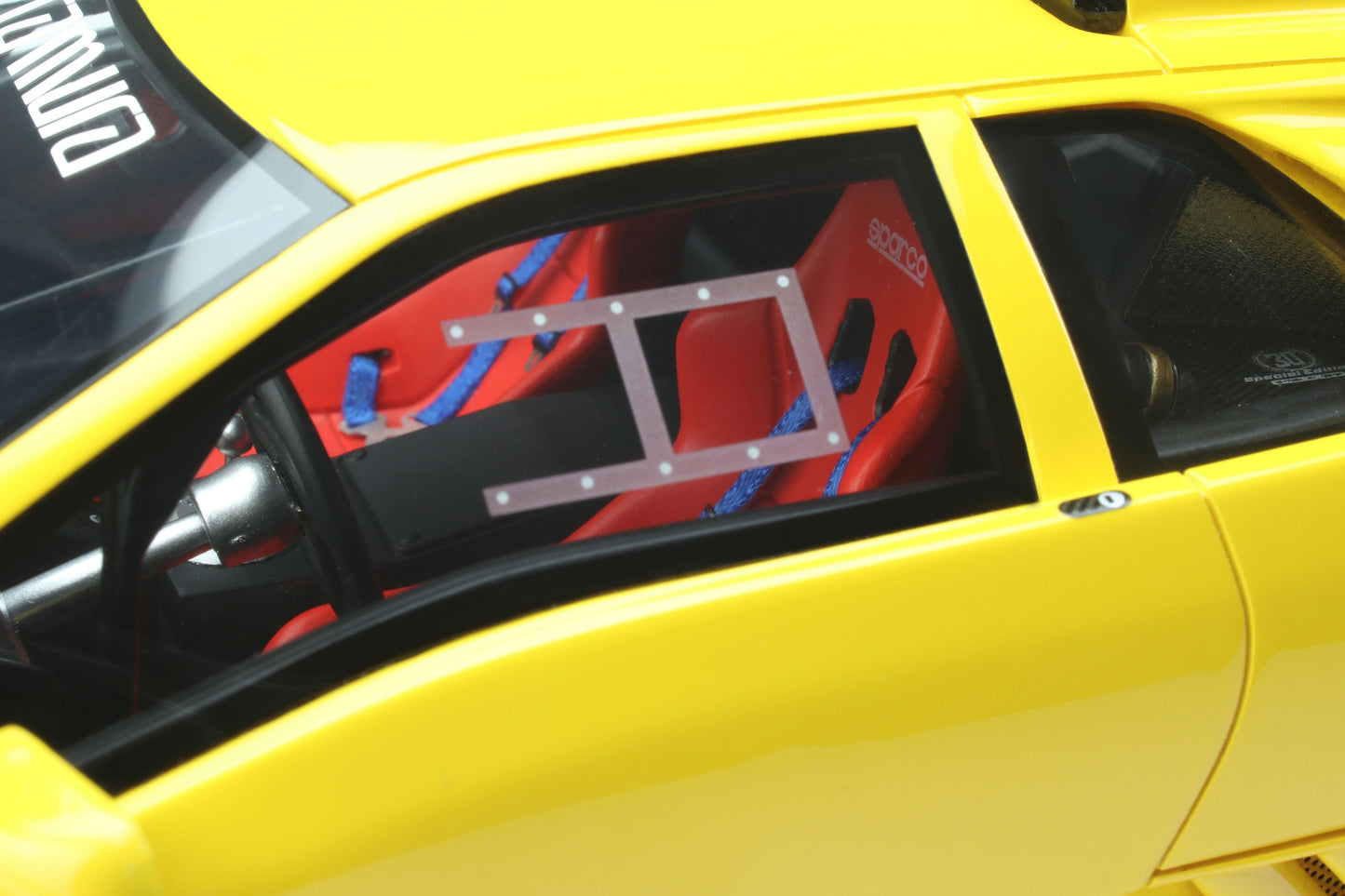 GT Spirit 1:18 Lamborghini Diablo Jota Corsa Yellow GT322