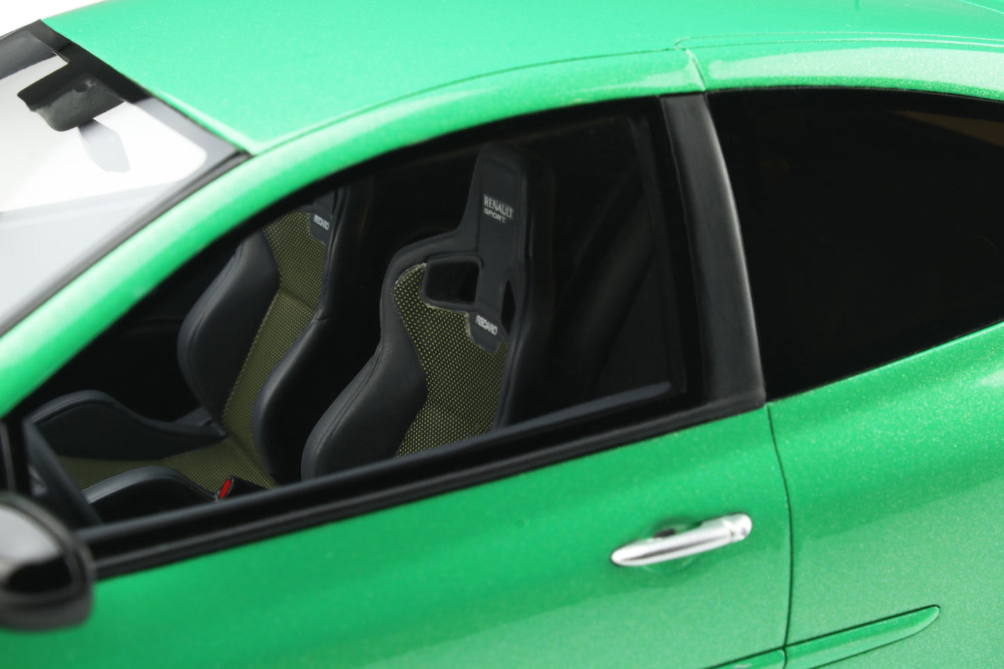 OTTO 1:18 2011 Renault Clio 3 Ph.2 RS Alien Green OT900
