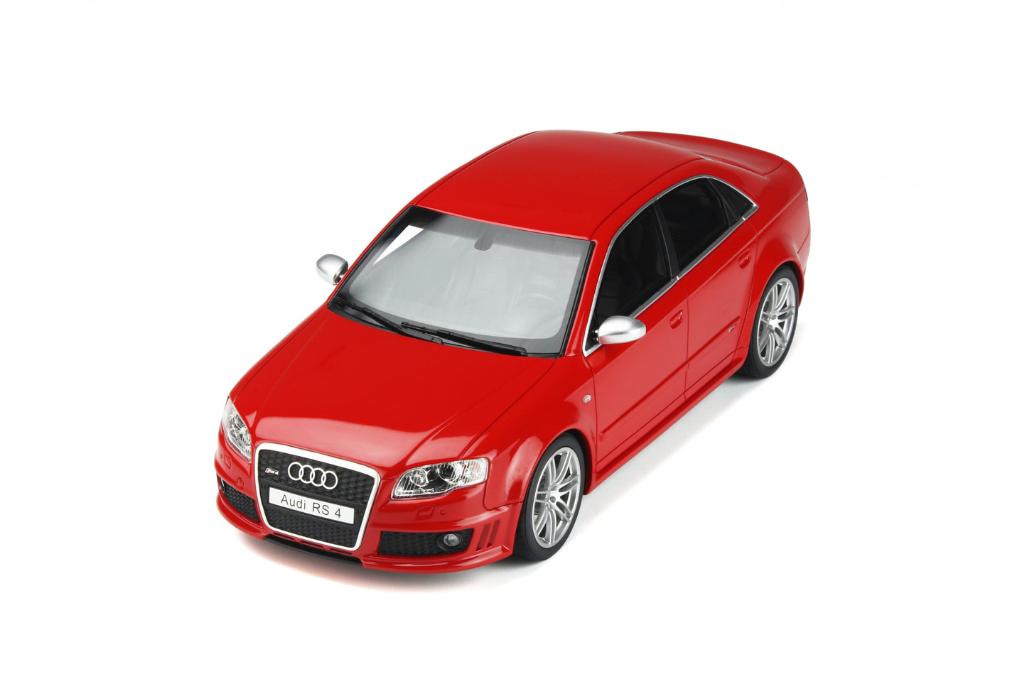 OTTO 1:18 2005 Audi RS 4 (B7) 4.2 FSI Misano Red OT400