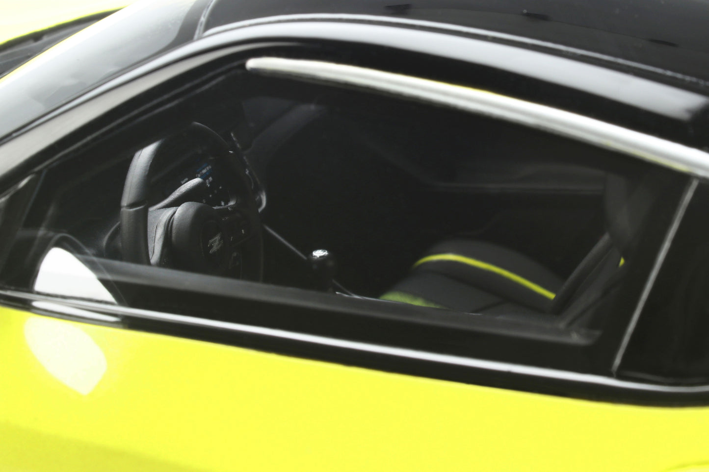 GT Spirit 1:18 2021 Nissan Z Proto Pearlescent yellow GT363