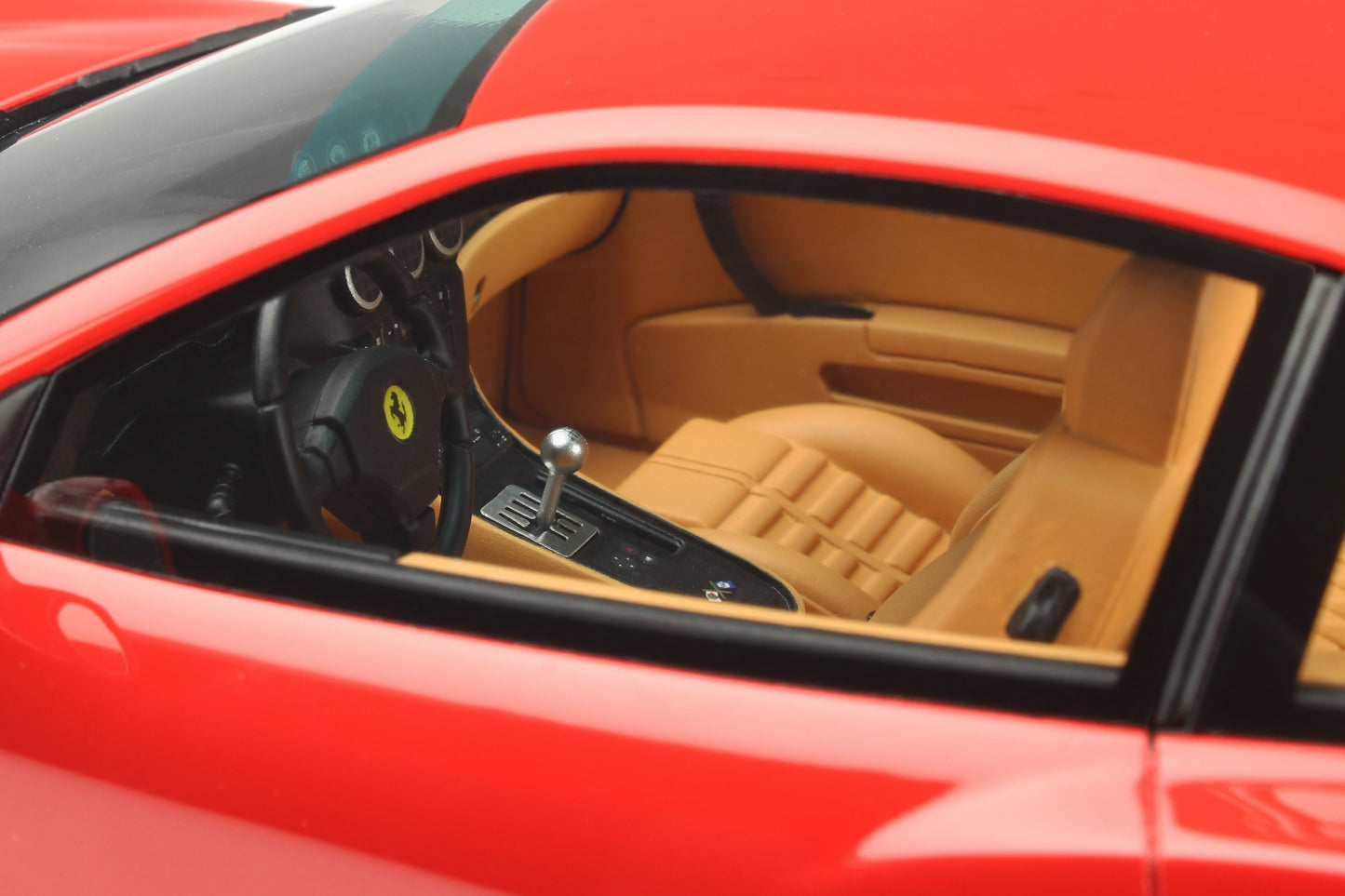 GT Spirit 1:18 1996 Ferrari F550 Maranello Gran Turismo Red GT335