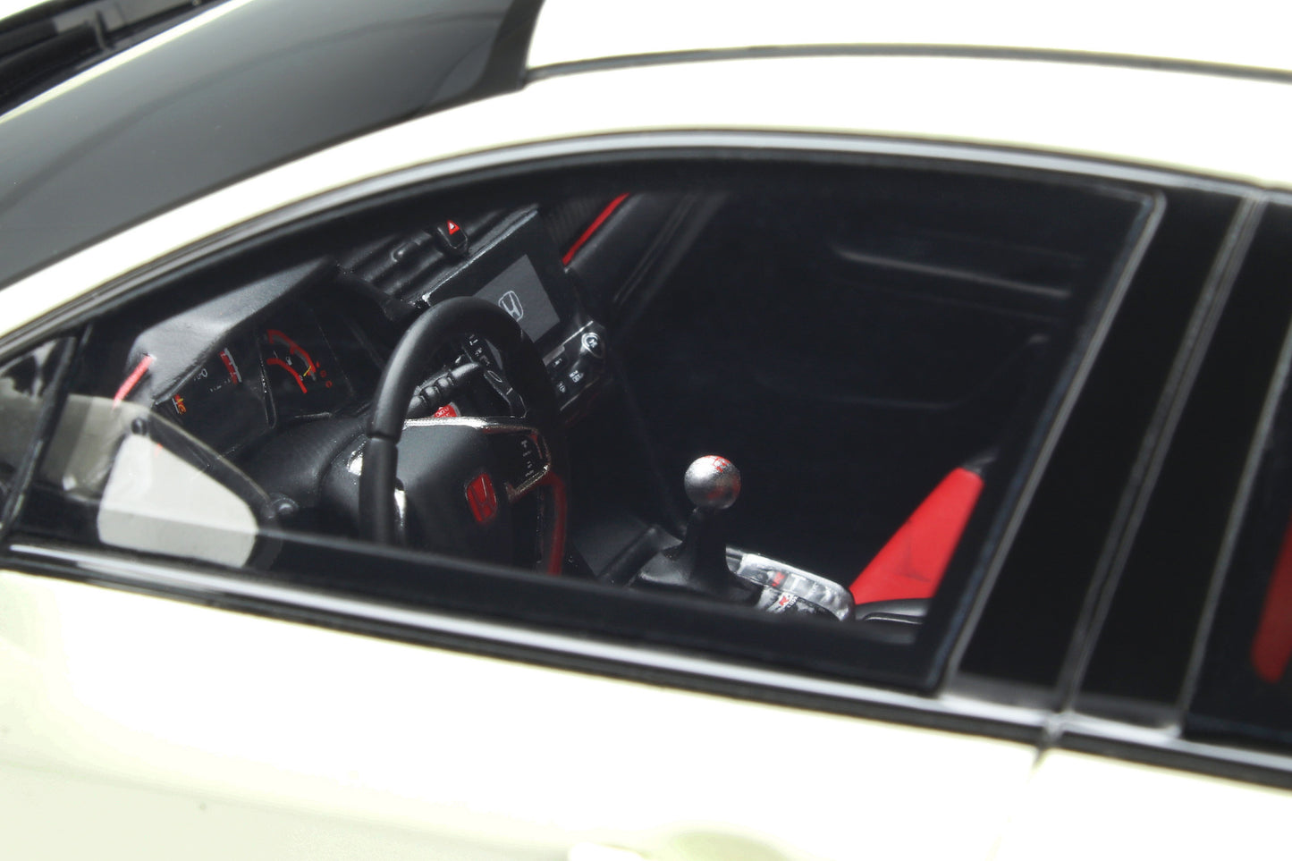 OTTO 1:18 2020 Honda Civic Type R GT FK8 Euro Spec Championship White OT388