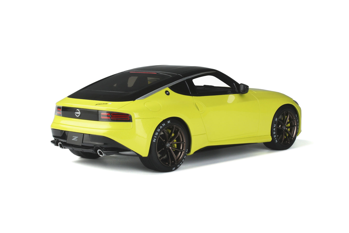 GT Spirit 1:18 2021 Nissan Z Proto Pearlescent yellow GT363