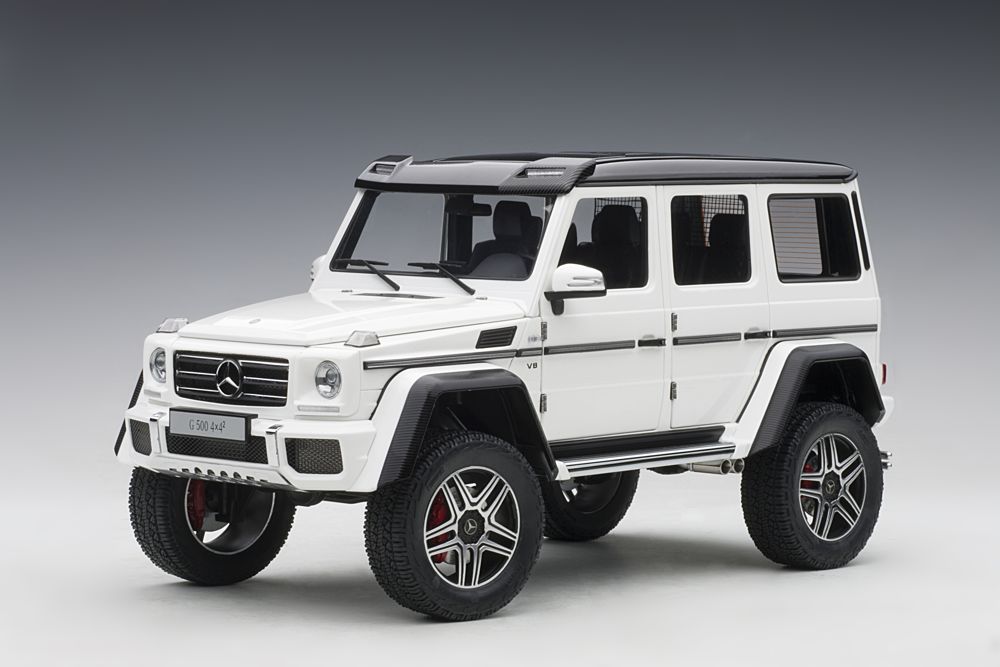 AUTOART 1/18 MERCEDES-BENZ G500 4X4 2 GLOSS WHITE 76316