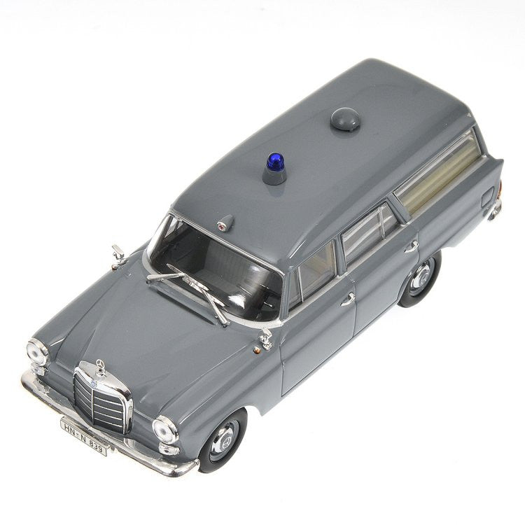 Minichamps 1:43 Mercedes-Benz 190 (W110) 1961 – Krankenwagen – Deutsches Rotes Kreuz 400037270