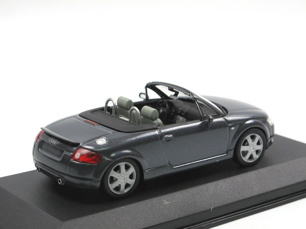 Minichamps 1:43 Audi TT Roadster 2000 Grey Metallic 430017235