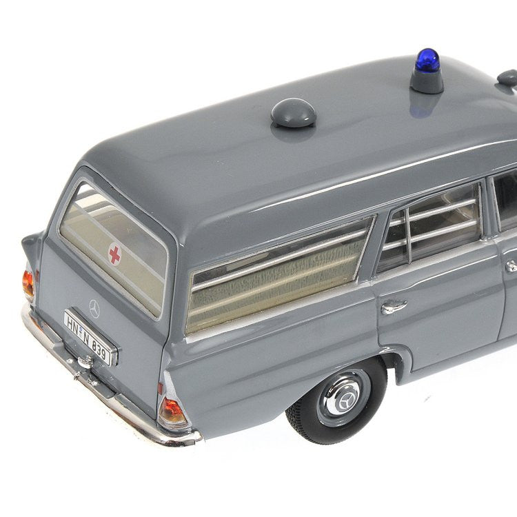 Minichamps 1:43 Mercedes-Benz 190 (W110) 1961 – Krankenwagen – Deutsches Rotes Kreuz 400037270