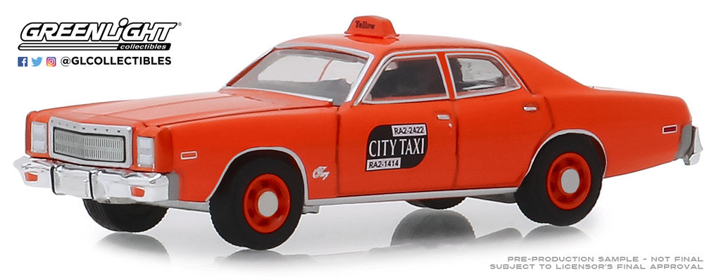 GreenLight 1:64 1977 Plymouth Fury - Binghamton, New York City Taxi - 7 Original Miles on Odometer 30057