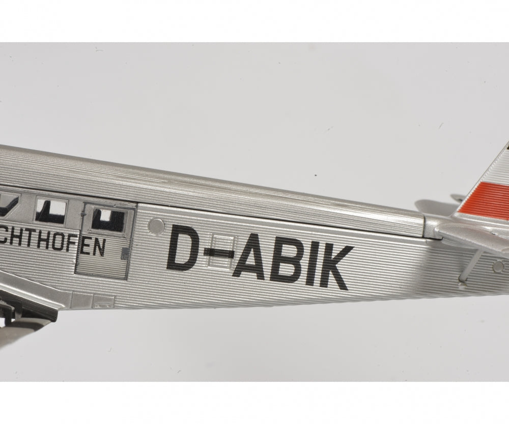 Schuco 1:72 Junkers Ju52/3m Manfred von Richthofen 403551800