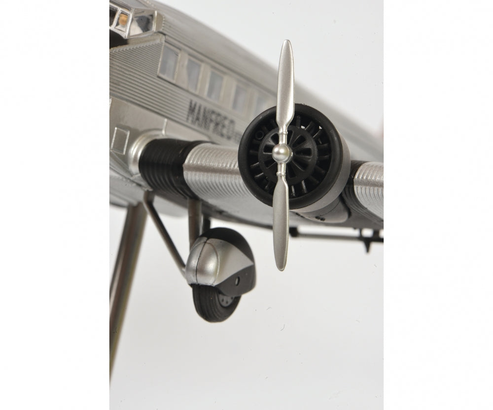 Schuco 1:72 Junkers Ju52/3m Manfred von Richthofen 403551800