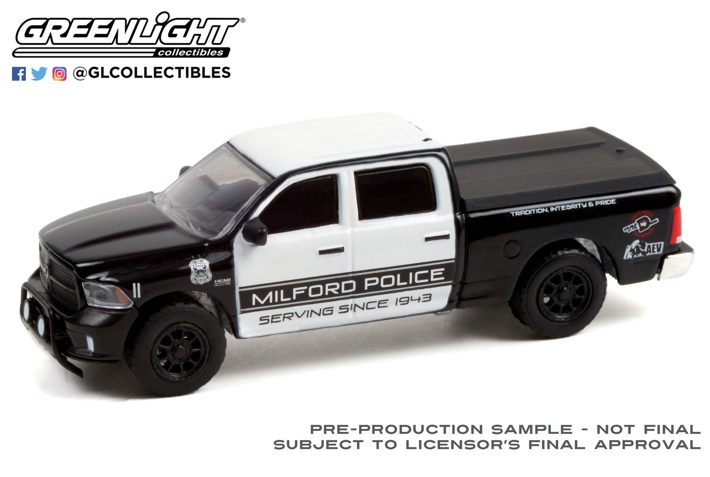 GreenLight 1:64 Hot Pursuit Series 40 - 2017 Dodge Ram 1500 SSV - Milford, Michigan Police Serving Since 1943 42980-E