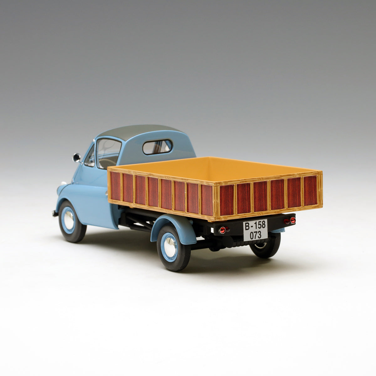 Schuco 1:18 Isocarro platform truck light blue 450008800