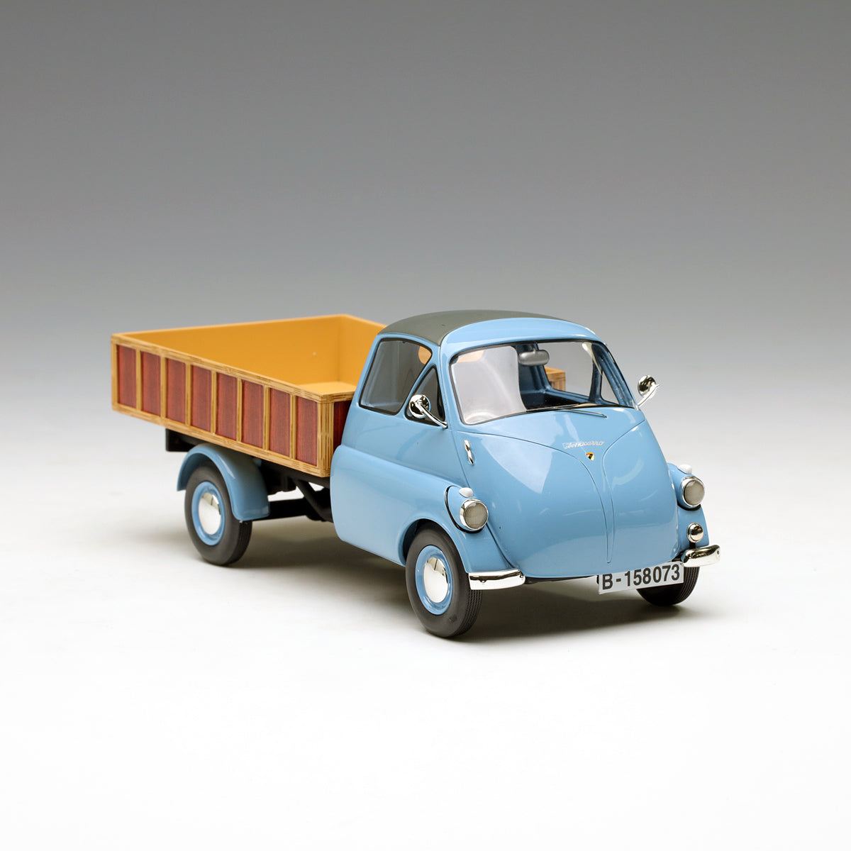 Schuco 1:18 Isocarro platform truck light blue 450008800