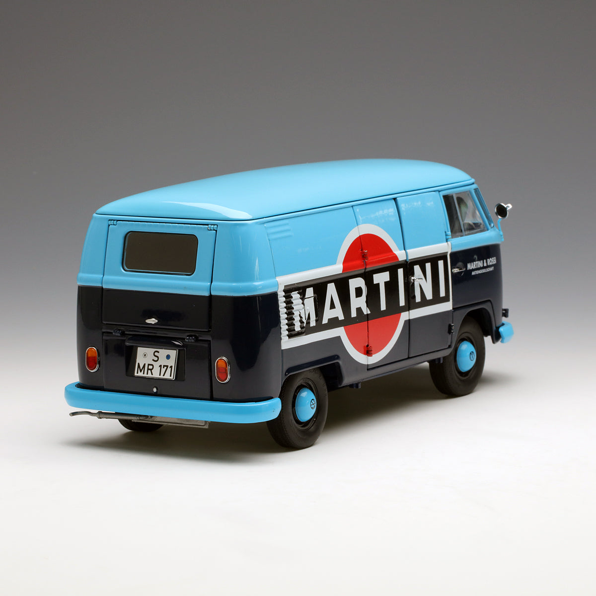 Schuco 1:18 Volkswagen T1b "MARTINI" Box Van 450028500