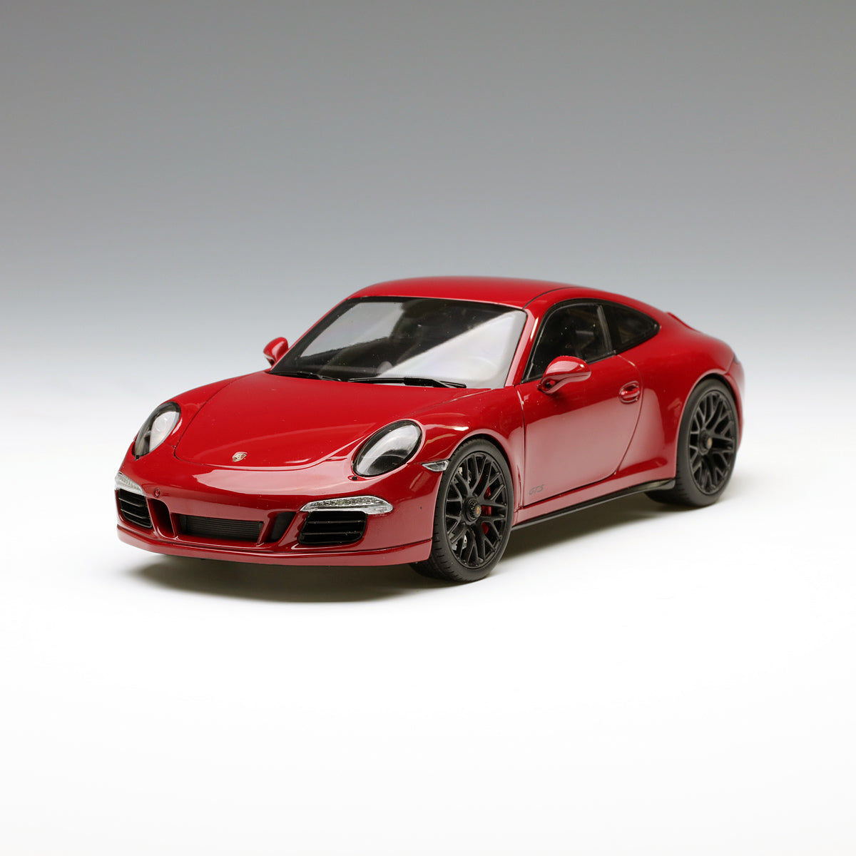 Schuco 1:18 Porsche 911 Carrera GTS Coupe Red 450039000