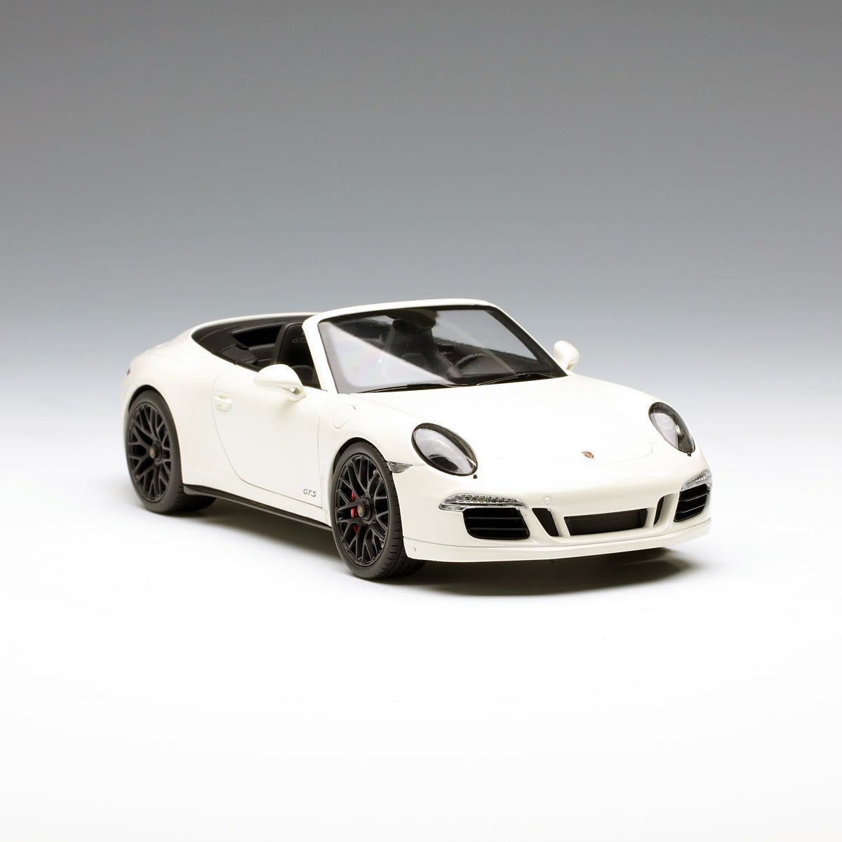 Schuco 1:18 Porsche 911 Carrera GTS Cabriolet White 450039500