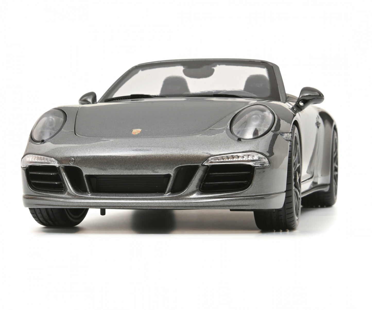 Schuco 1:18 Porsche 911 991 Carrera GTS Cabriolet Grey 450039800