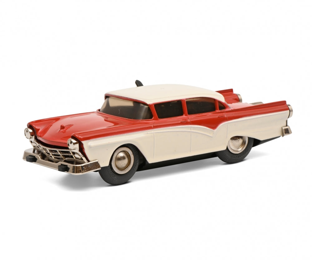 Schuco Micro Racer Ford Fairlane red beige clockwork car 450175900