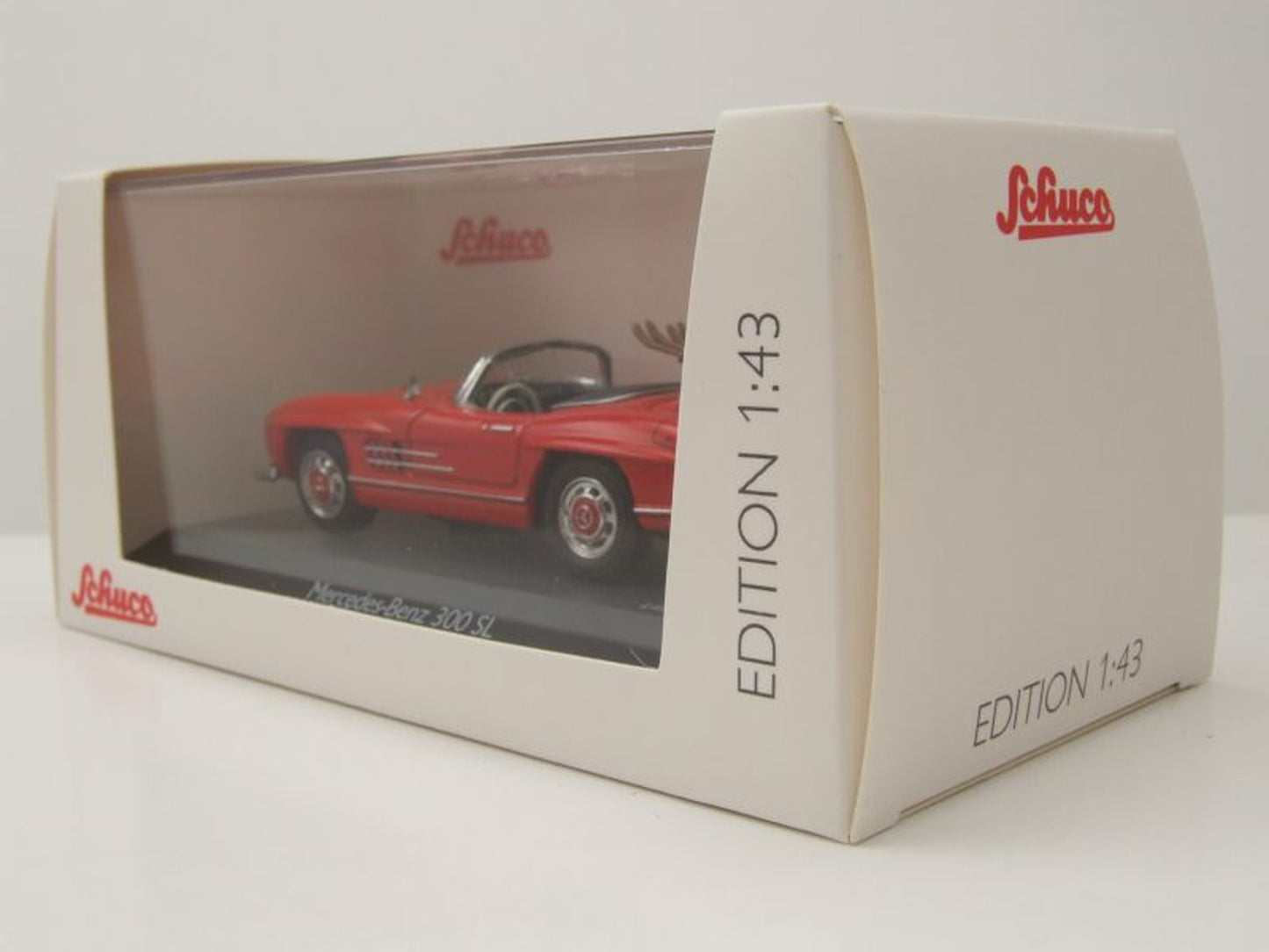 Schuco 1:43 Mercedes Benz 300SL Ski vacation Red 450268900