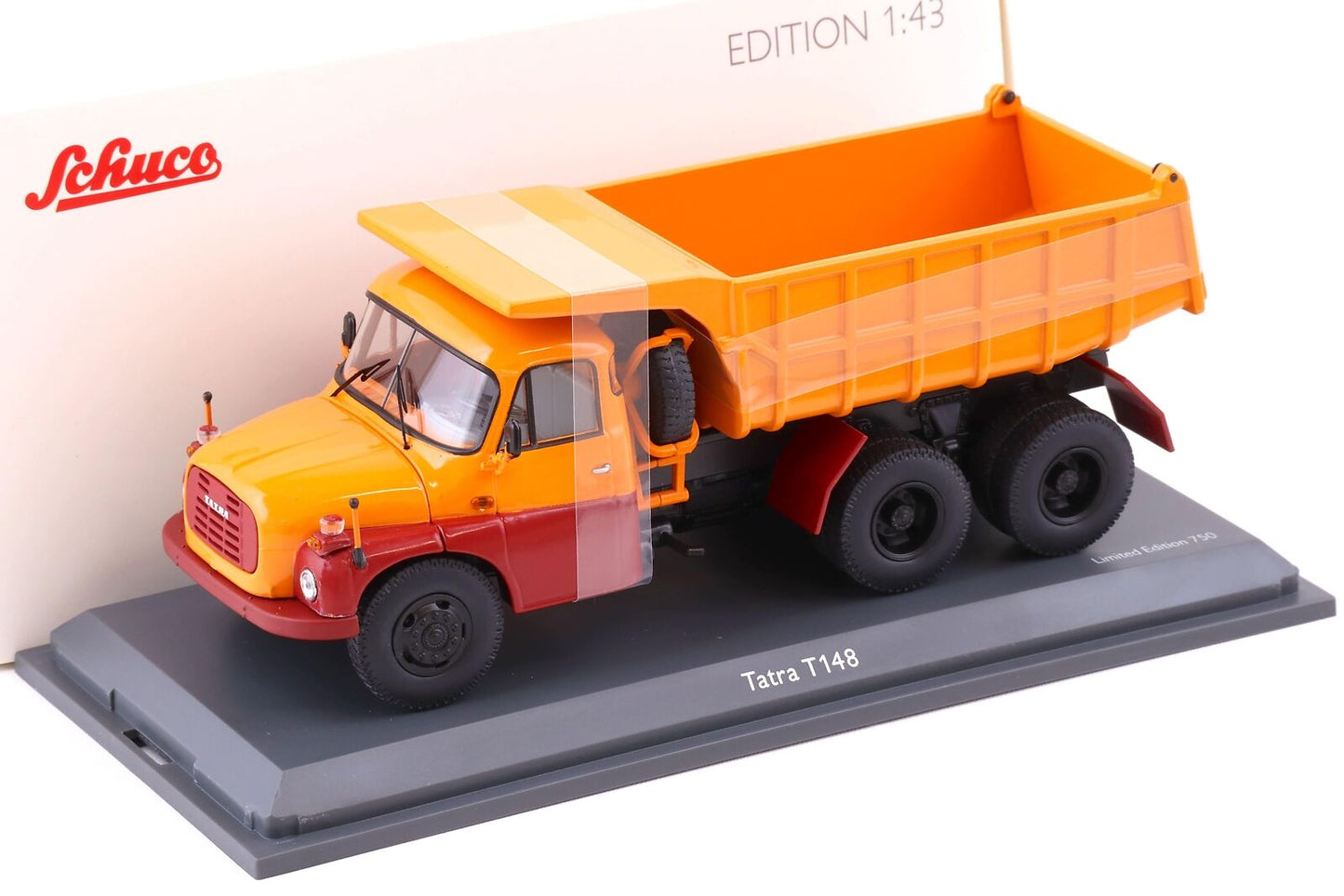 Schuco 1:43 Tatra T148 Dump Truck 450285000