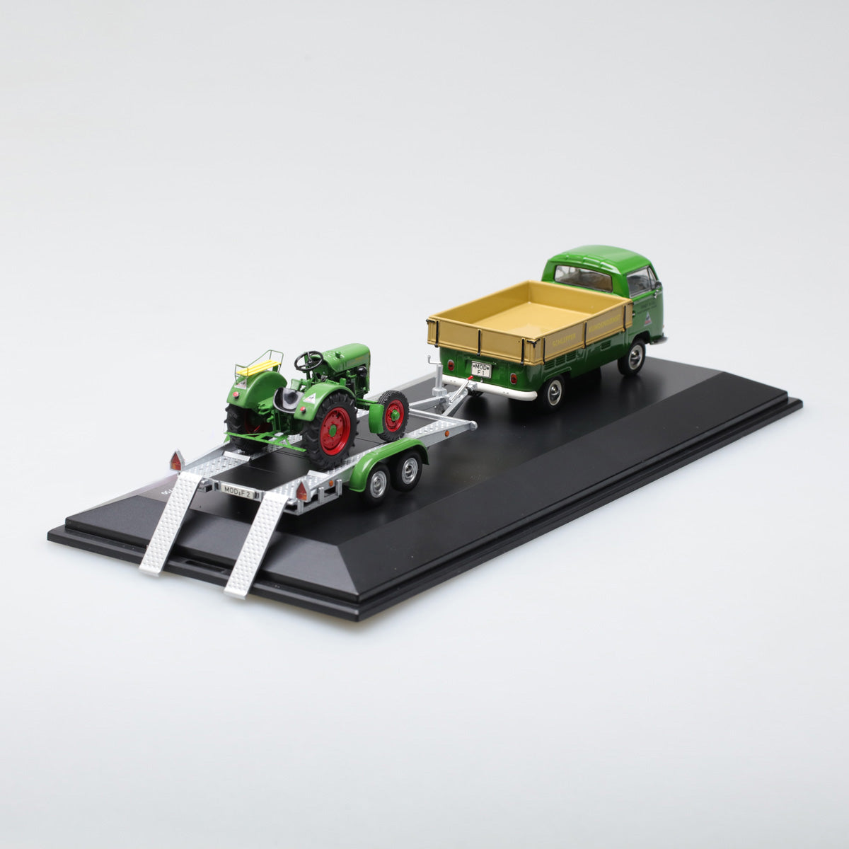 Schuco 1:43 Volkswagen T2a Westfalia pick up with trailer and Fendt Dieselross Tractor Fendt Service 450334200
