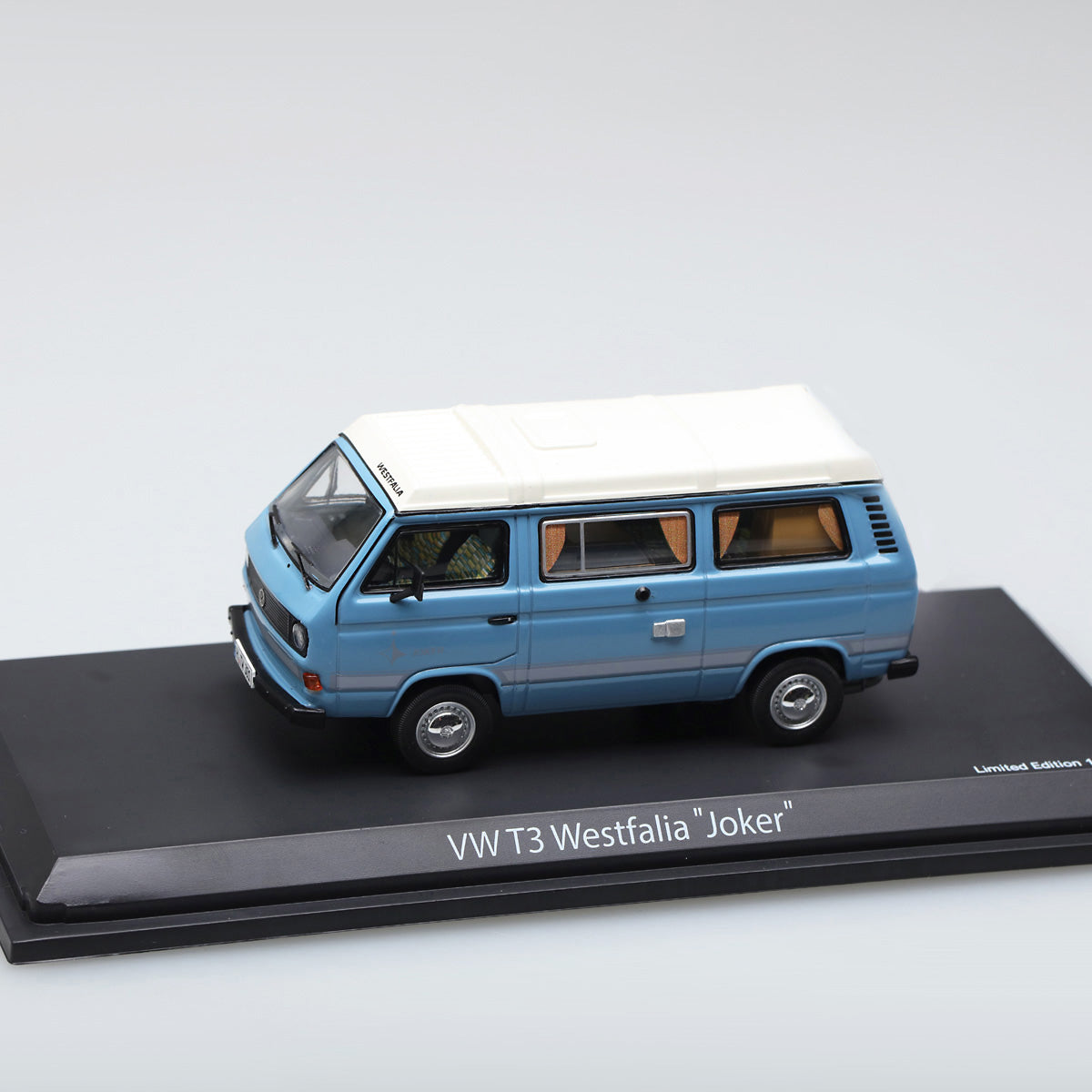 Schuco 1:43 Volkswagen T3a Joker camping bus medium blue 450347600