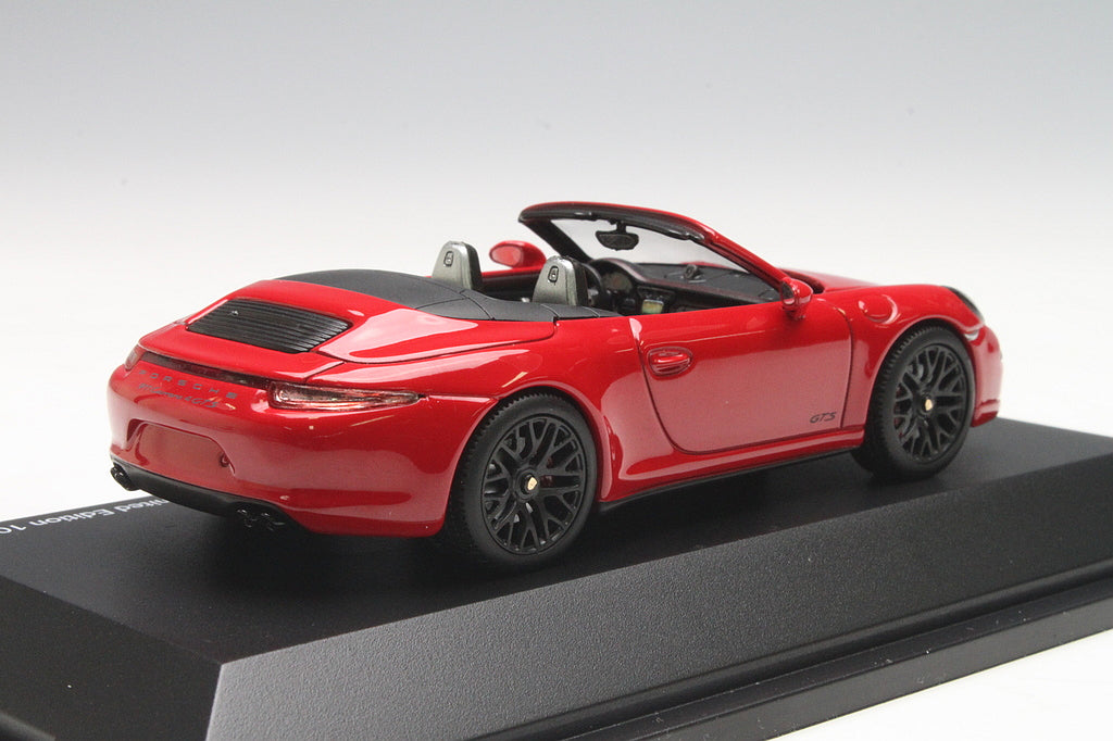 Schuco 1:43 Porsche 911 (991) Carrera 4 GTS Cabriolet Red 450758600