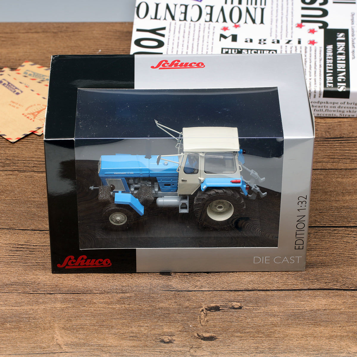 Schuco 1:32 Fortschritt ZT300 Tractor 450768400