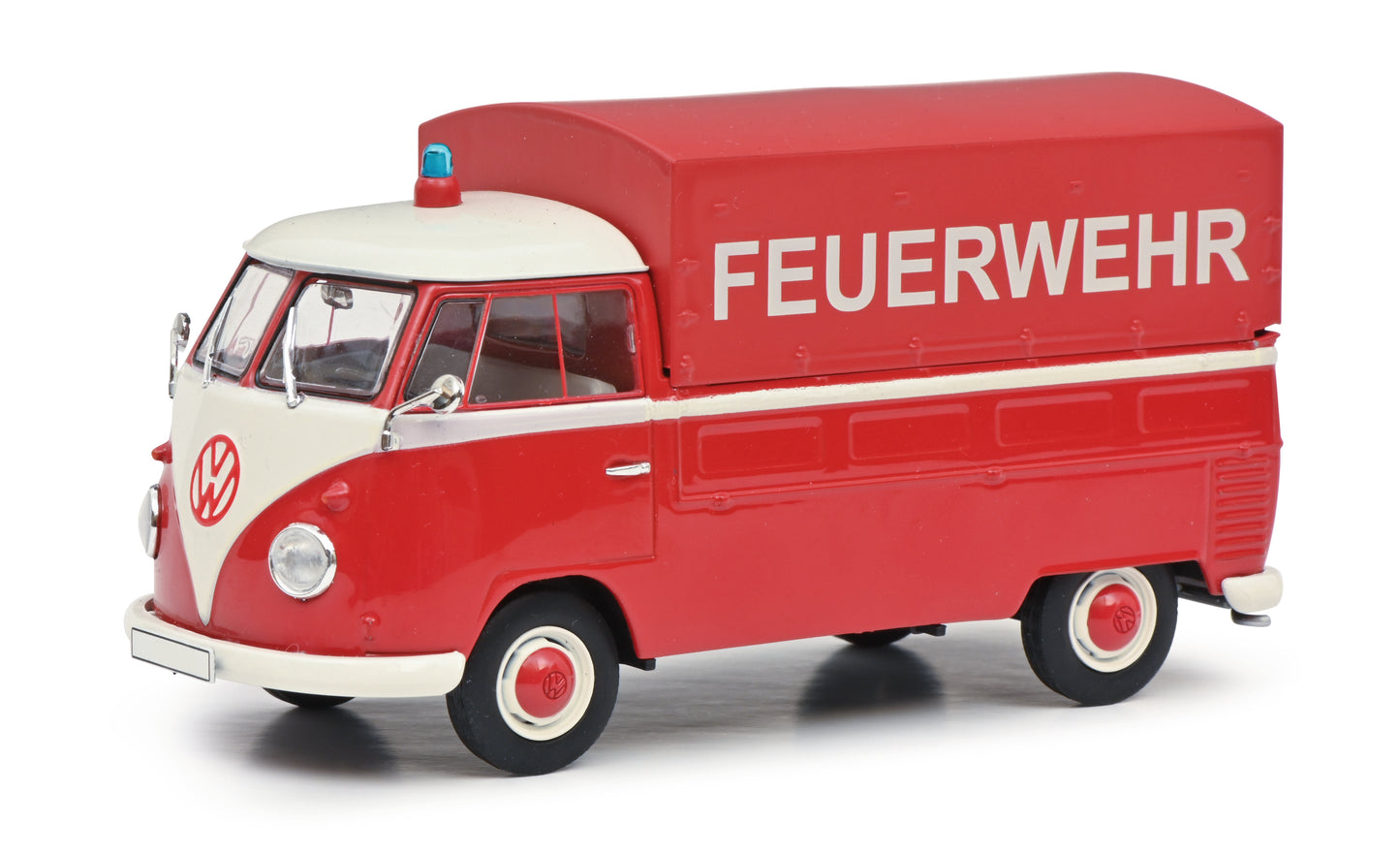 Schuco 1:32 MHI Volkswagen Beetle & T1 fire engine Set 450774300