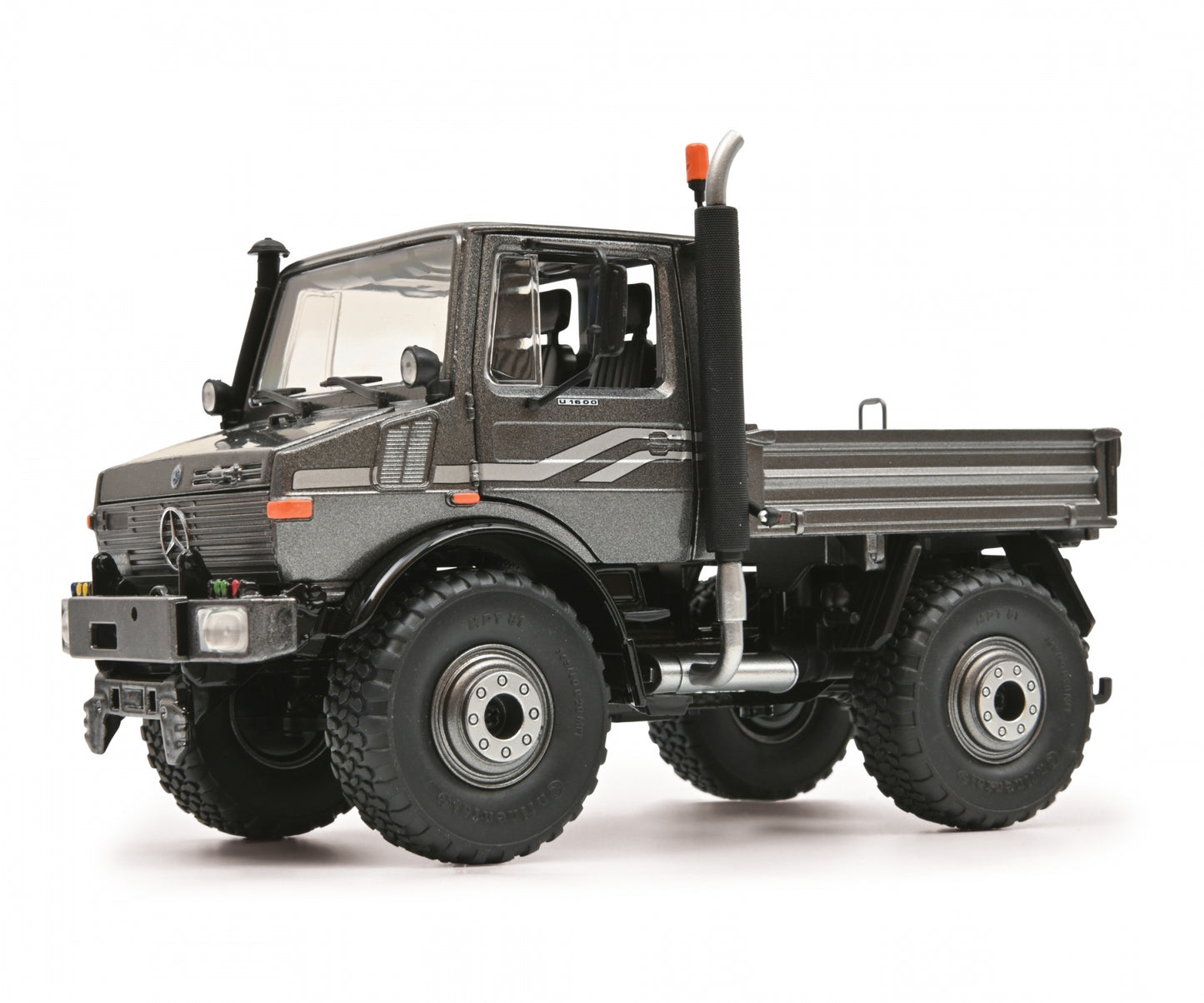 Schuco 1:32 Mercedes-Benz Unimog U1600 Gray 450775300