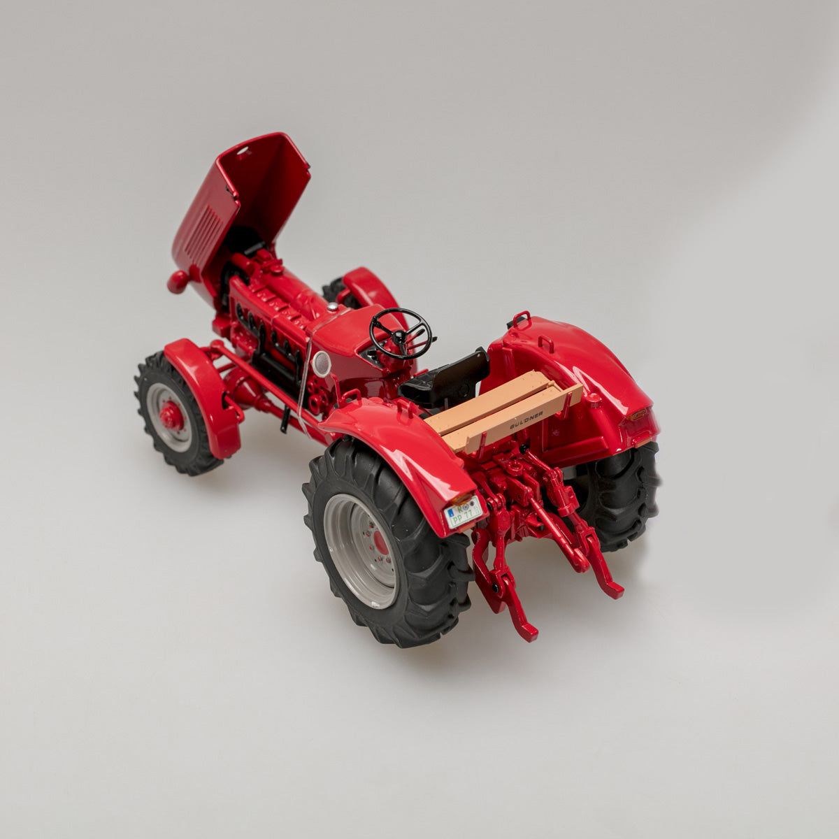 Schuco 1:32 Gueldner G75 A with trailer and balcony 450778500