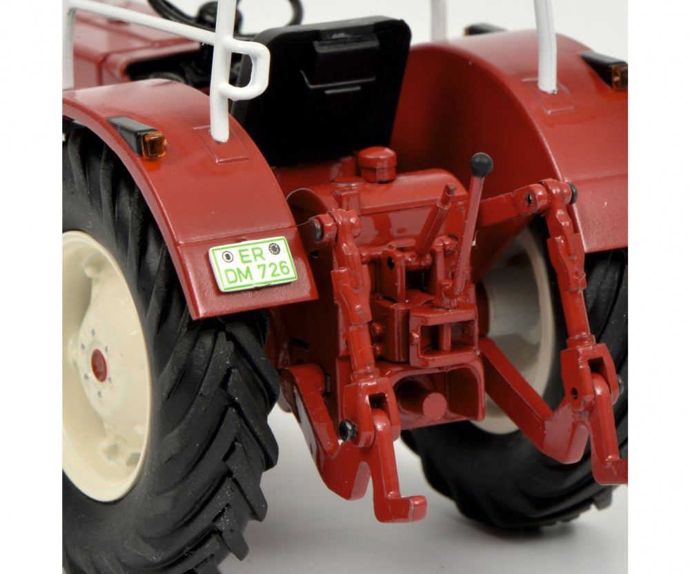 Schuco 1:32 International 433 with safety bar red tractor 450779300