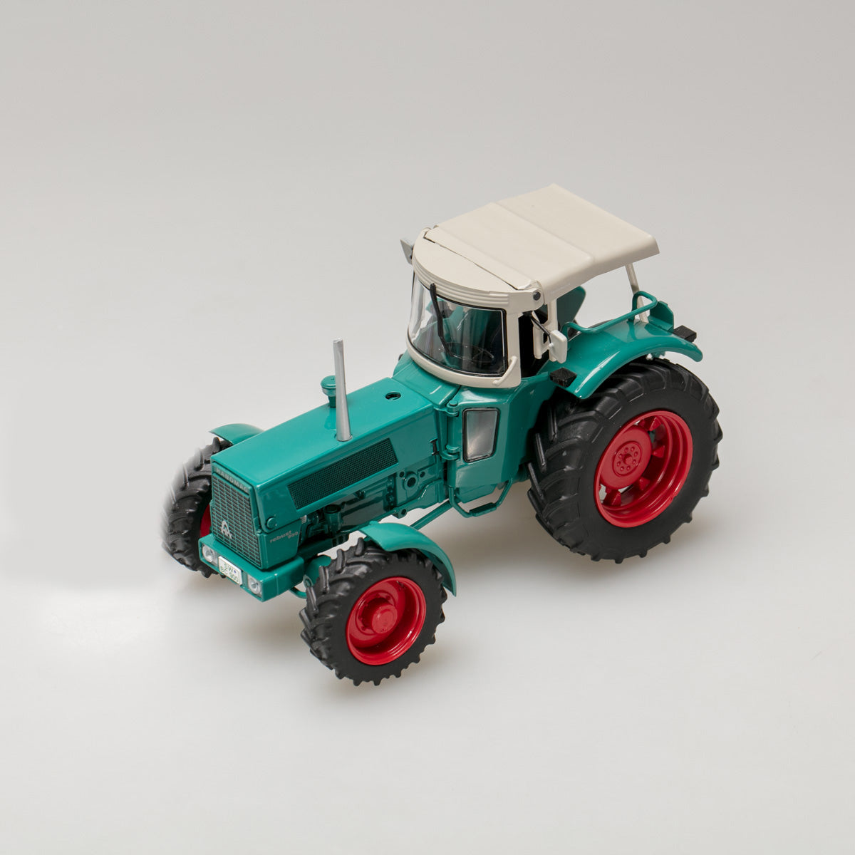Schuco 1:32 Hanomag Robust with trailer 450780300
