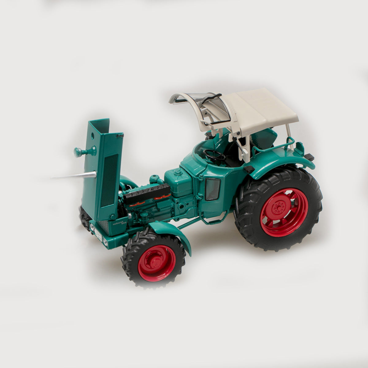 Schuco 1:32 Hanomag Robust with trailer 450780300