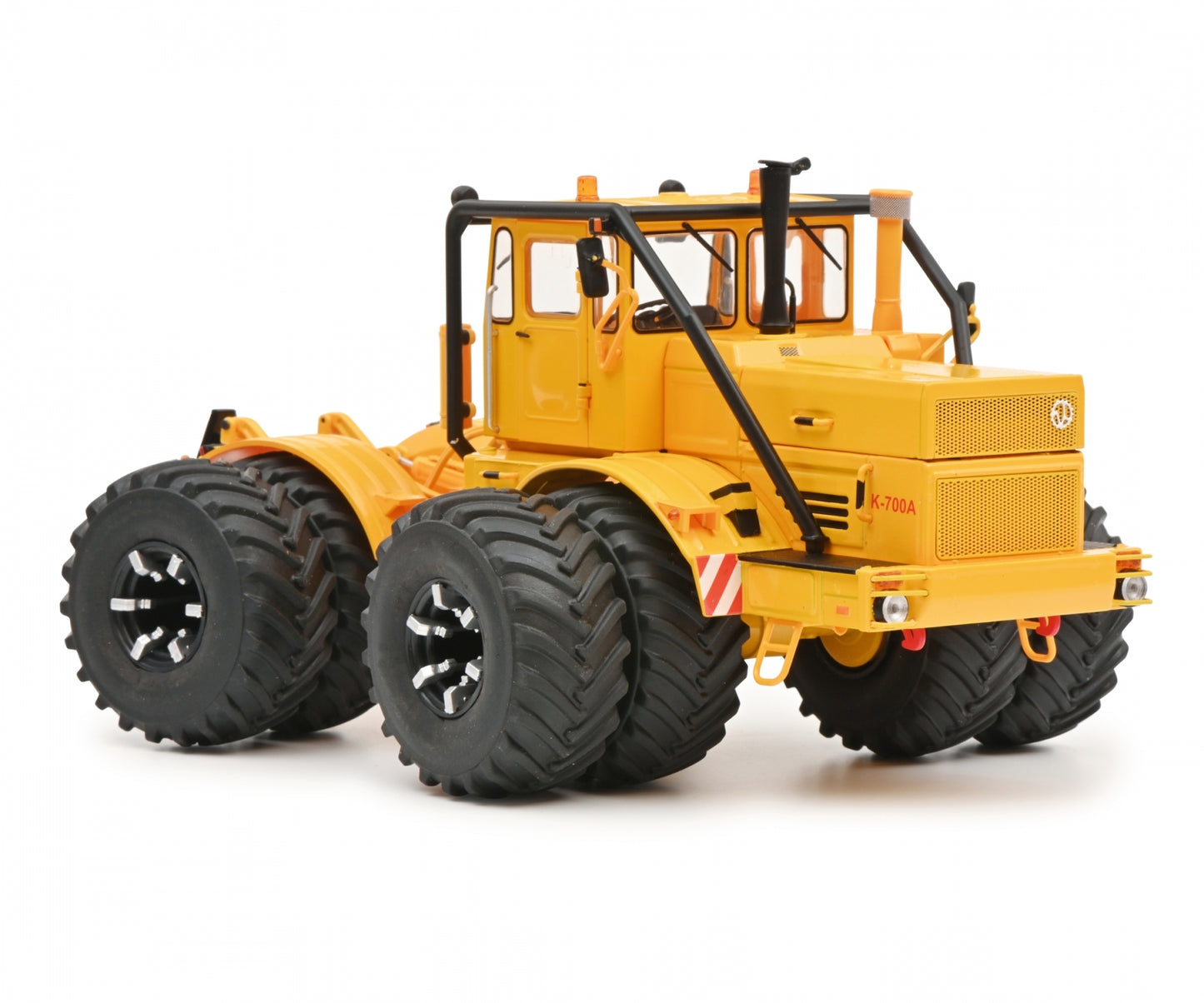 Schuco 1:32 Kirovets K700 double tires Tractor 450784500