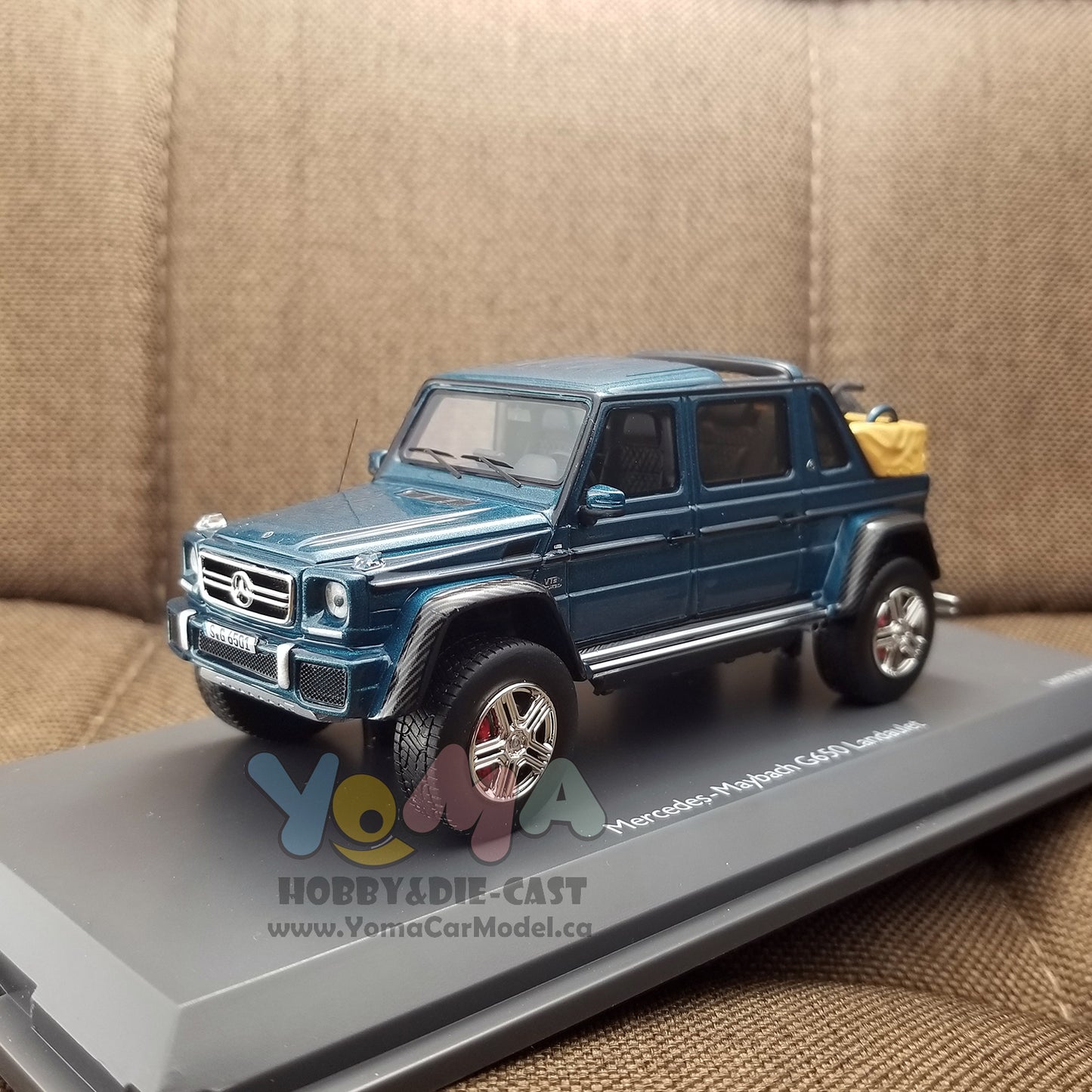Schuco 1/43 Mercedes-Maybach G650 Landaulet blue 450900400