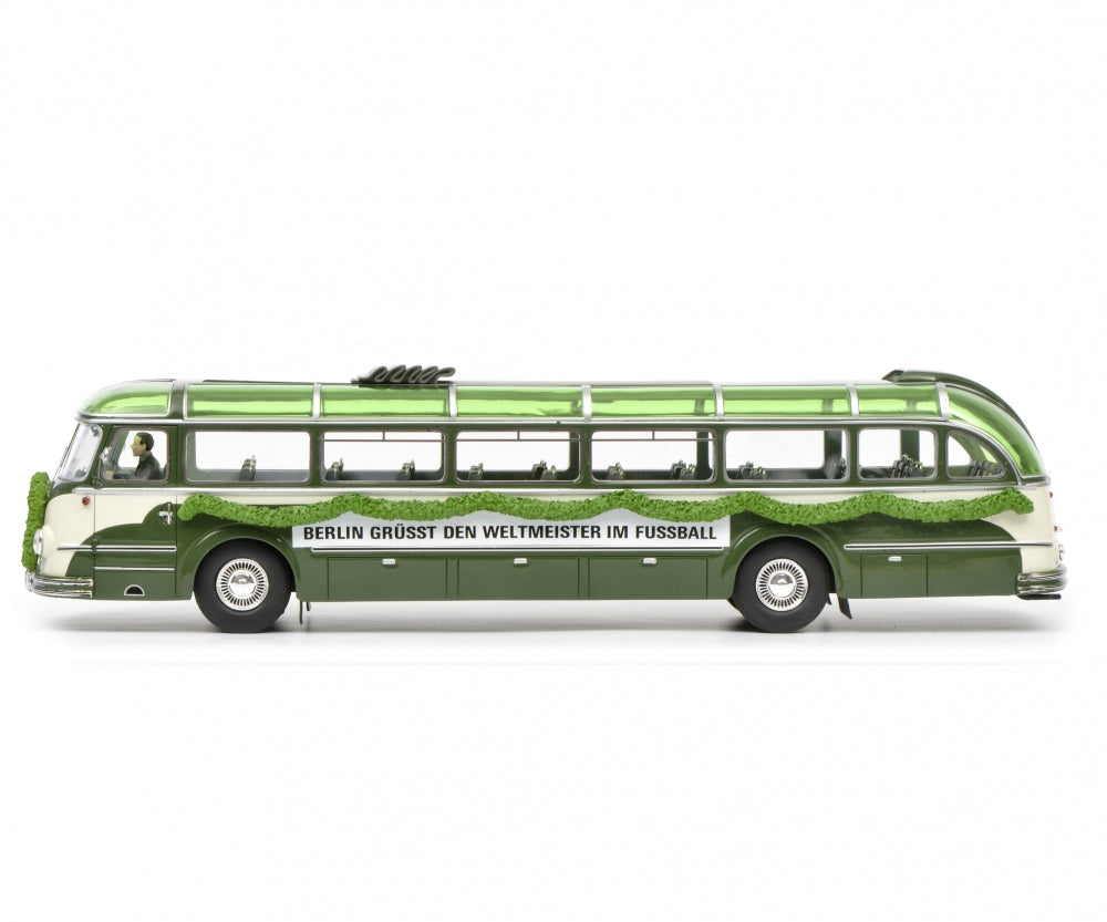 Schuco 1/43 Magirus Deutz O 6500 WM 1954 beige green 450904100