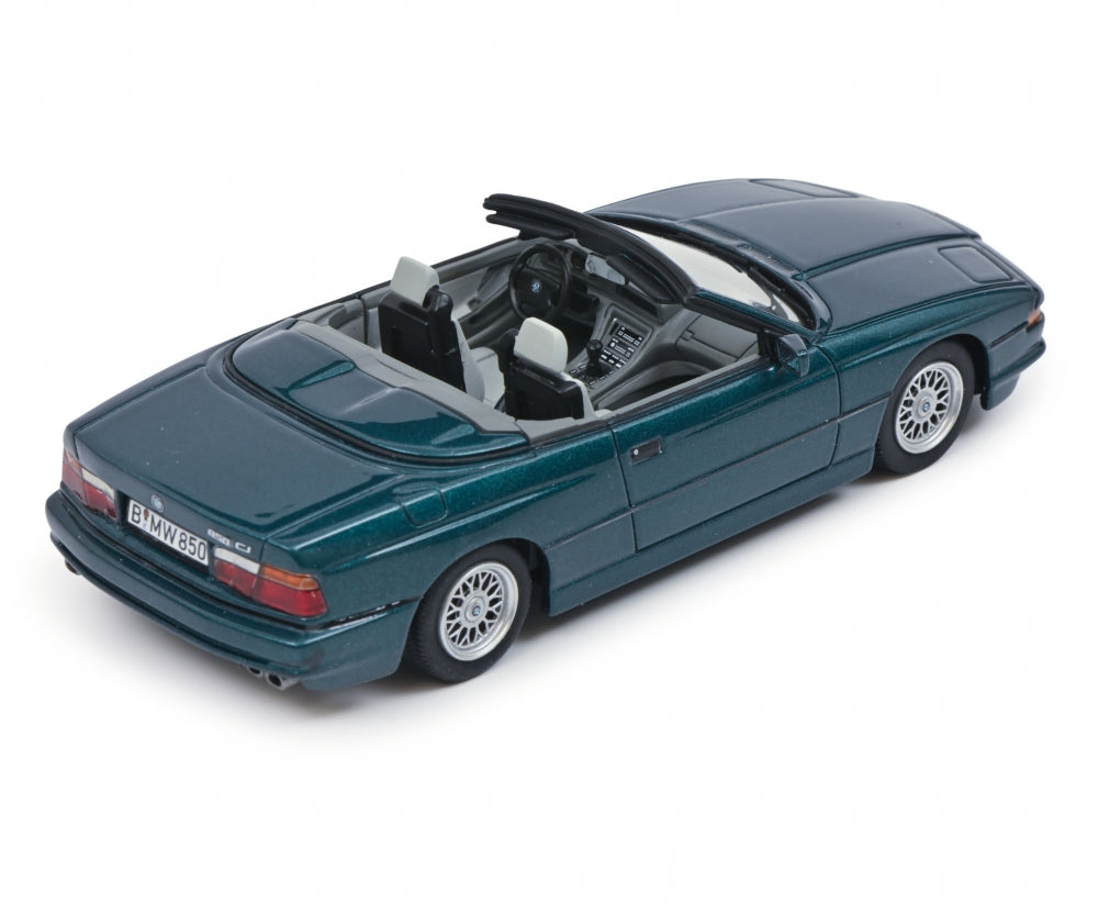 Schuco 1:43 BMW 850 CI Cabriolet (E31) Green 450915000