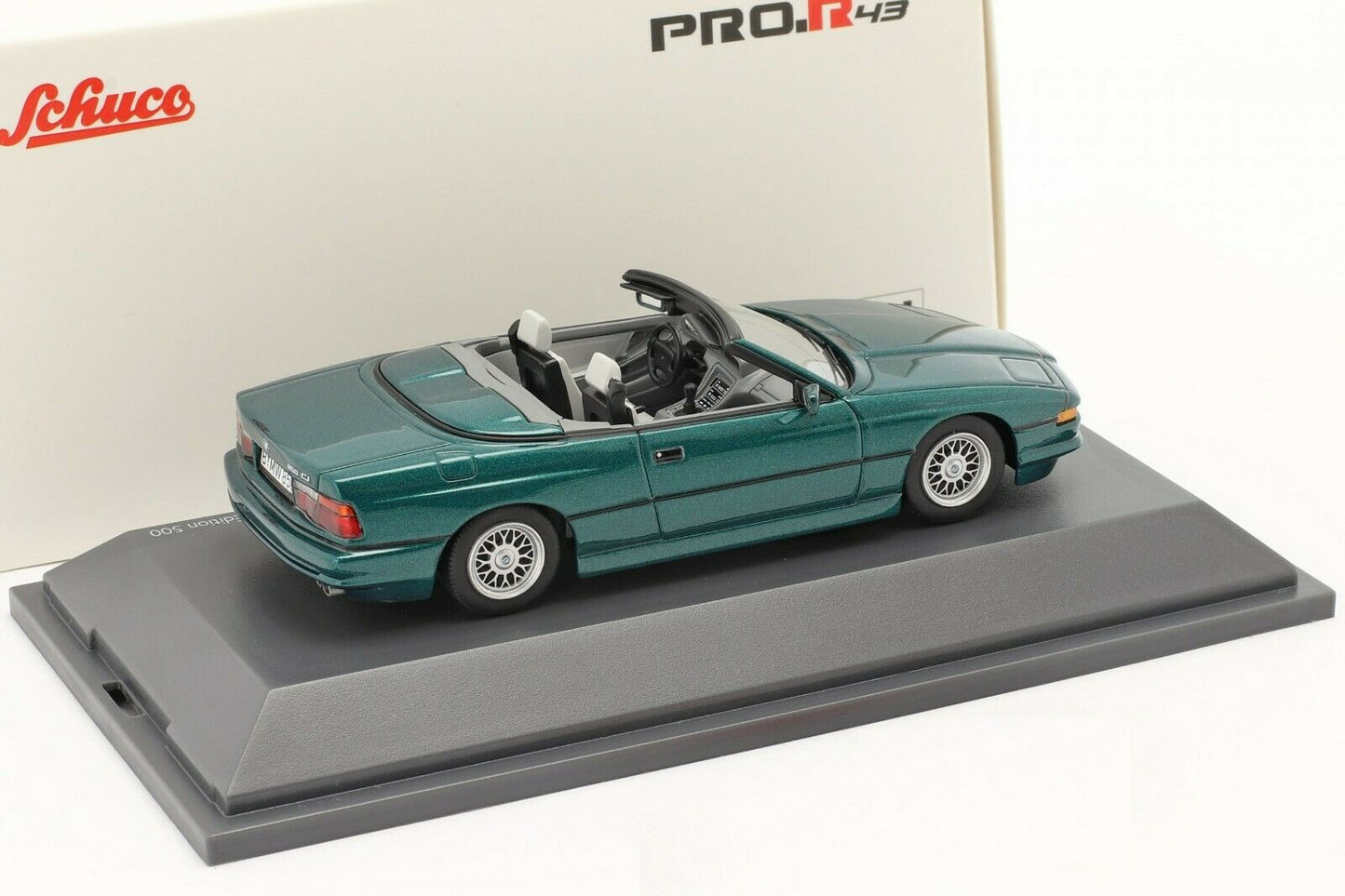 Schuco 1:43 BMW 850 CI Cabriolet (E31) Green 450915000
