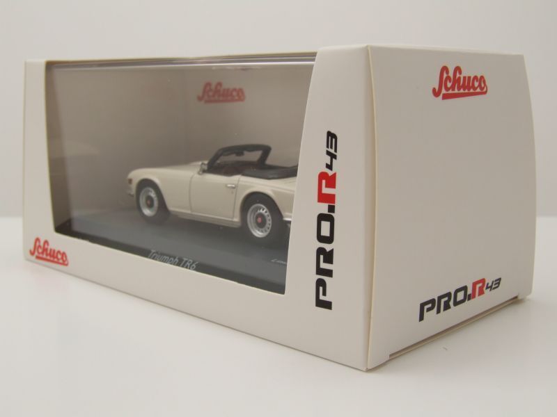 Schuco 1:43 Triumph TR6 White 450915100