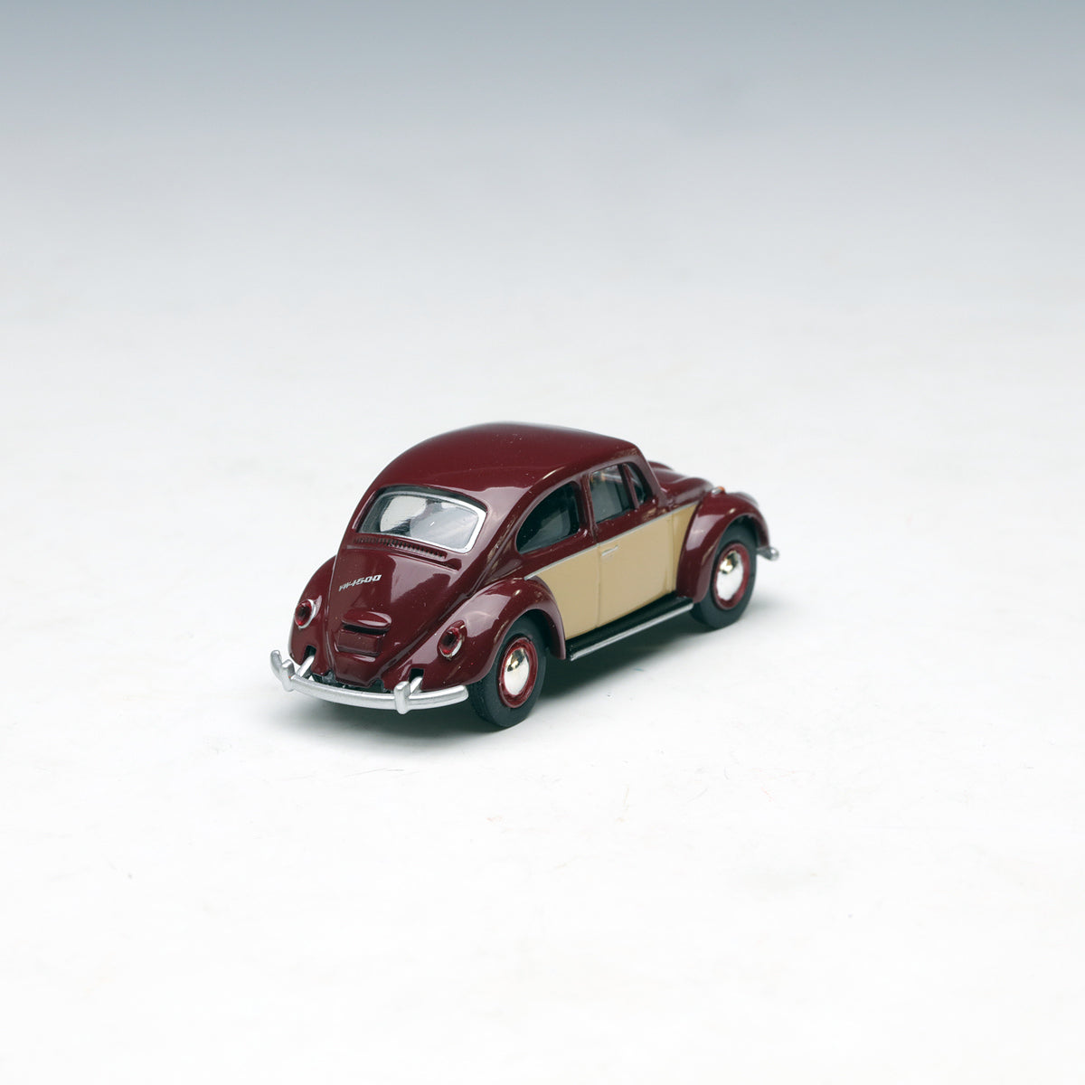 Schuco 1:64 Volkswagen Beetle red/beige 452010600