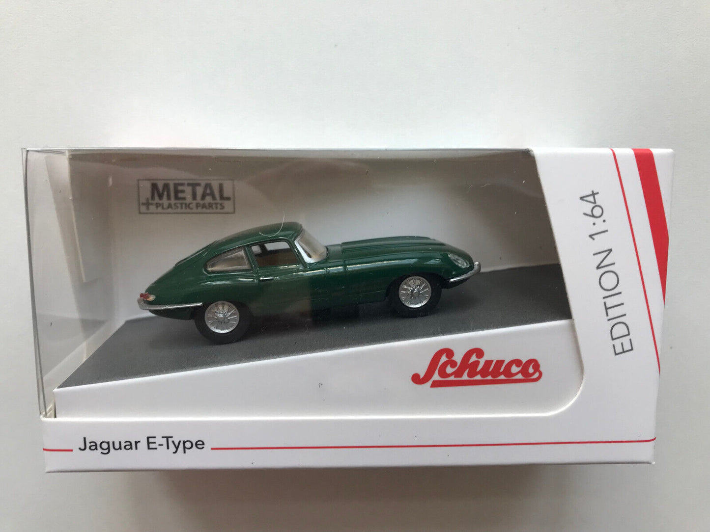 Schuco 1:64 Jaguar E-type Green 452034300