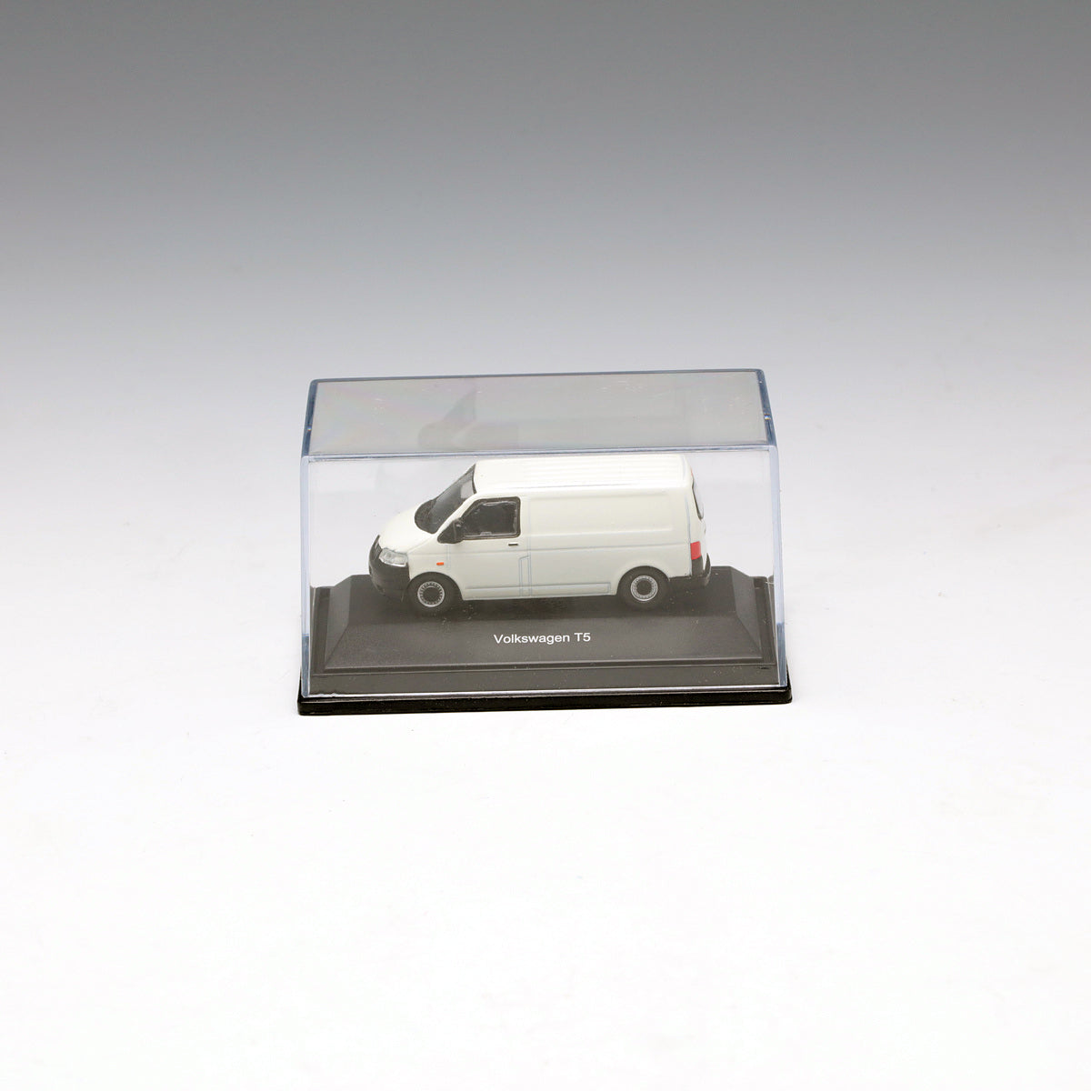 Schuco 1:87 Volkswagen T5 van 452597900