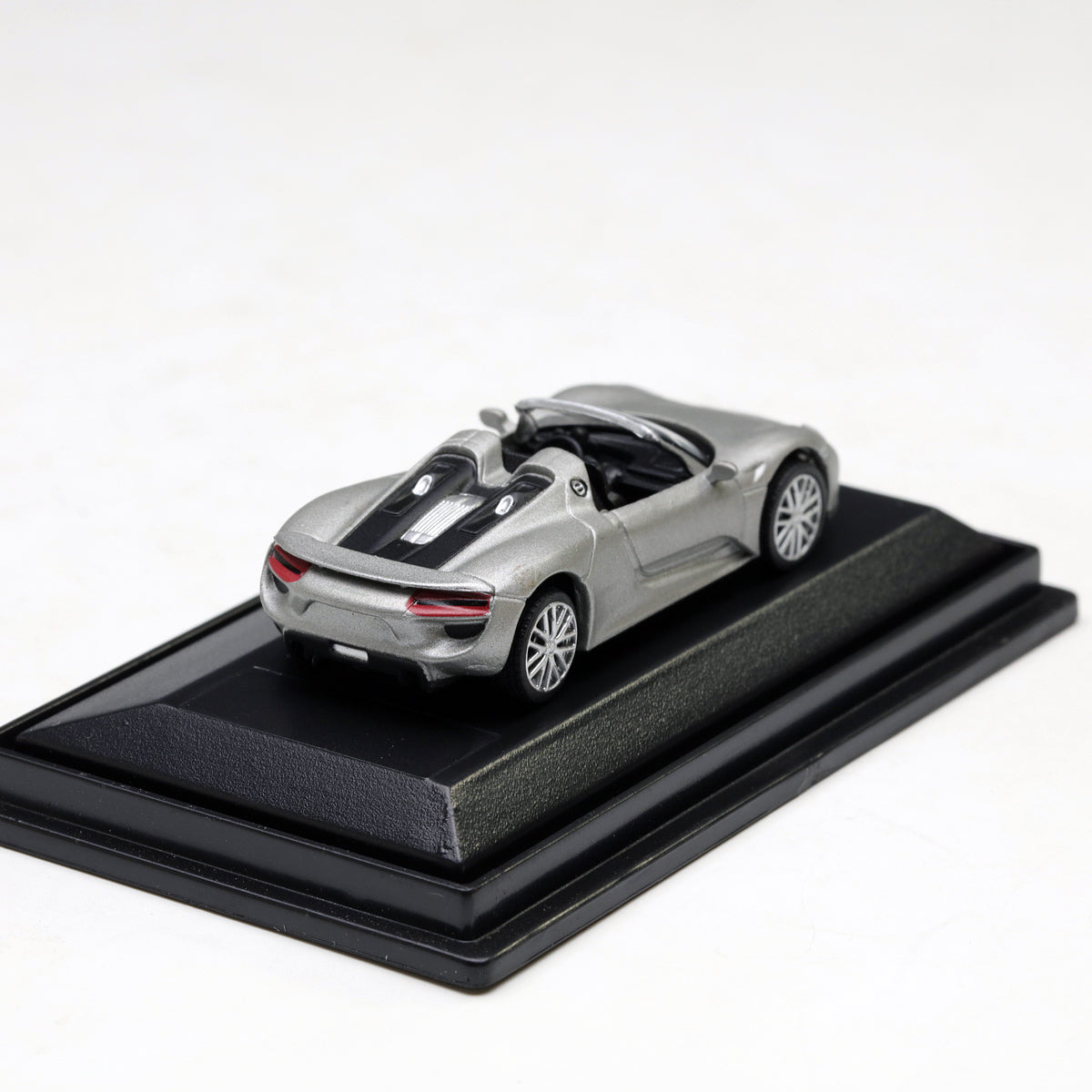 Schuco 1:87 Porsche 918 Spyder 452613900