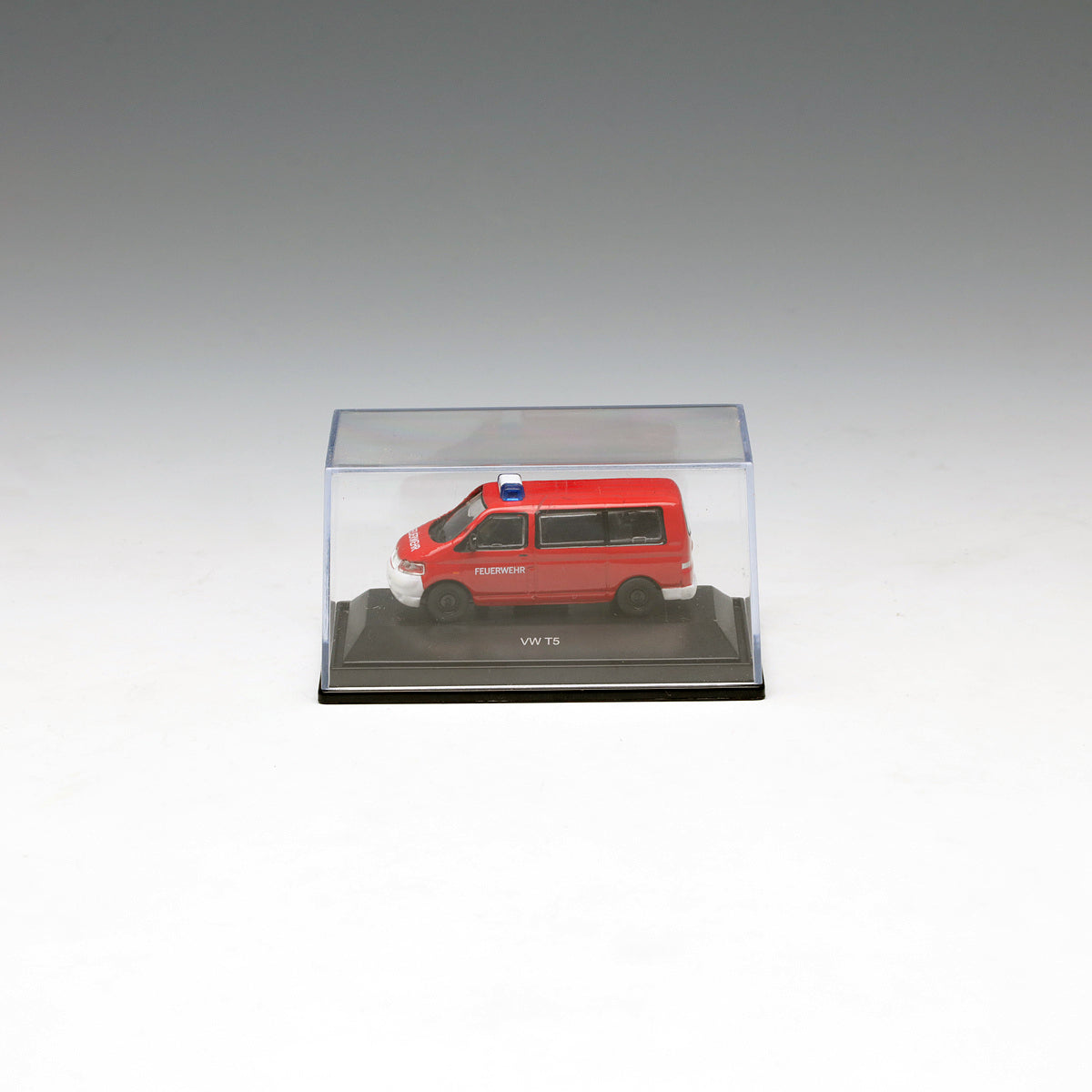 Schuco 1:87 Volkswagen T5 fire department 452622100