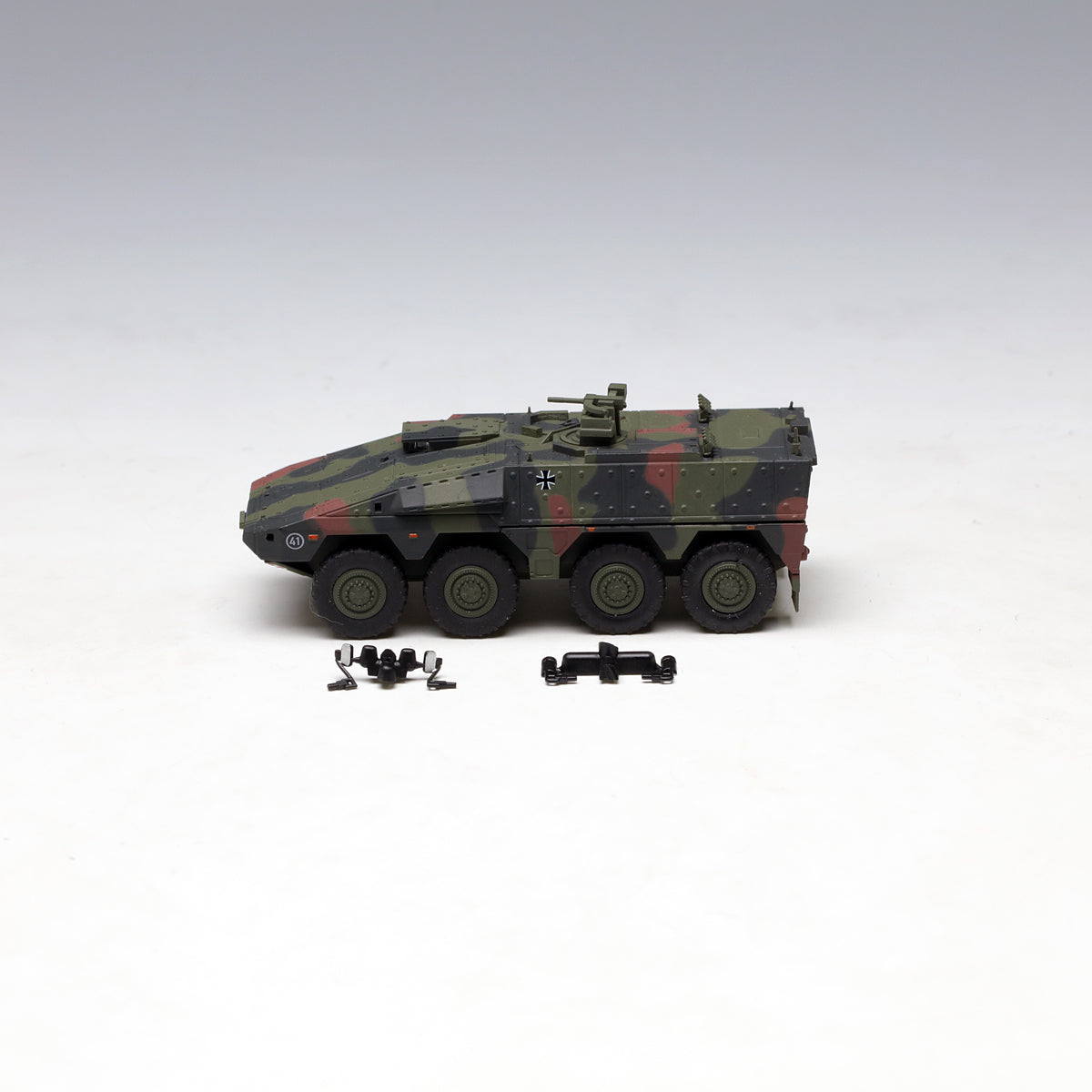 Schuco 1:87 Boxer infantry transport vehicle Bundeswehr camouflaged 452623900